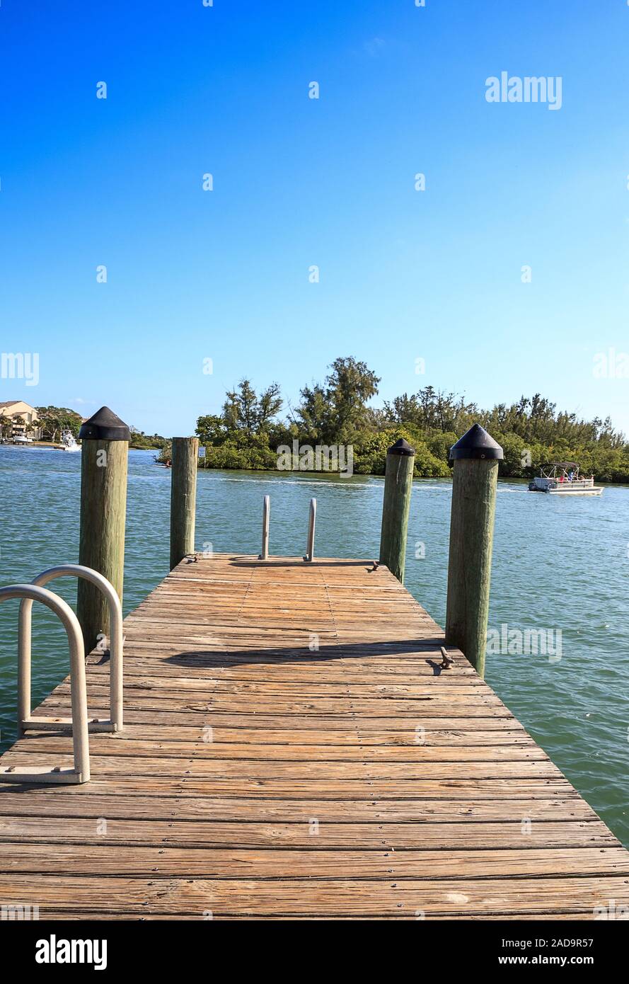 Dock am Loxahatchee River von Sawfish Bay Park in Jupiter, Florida. Stockfoto