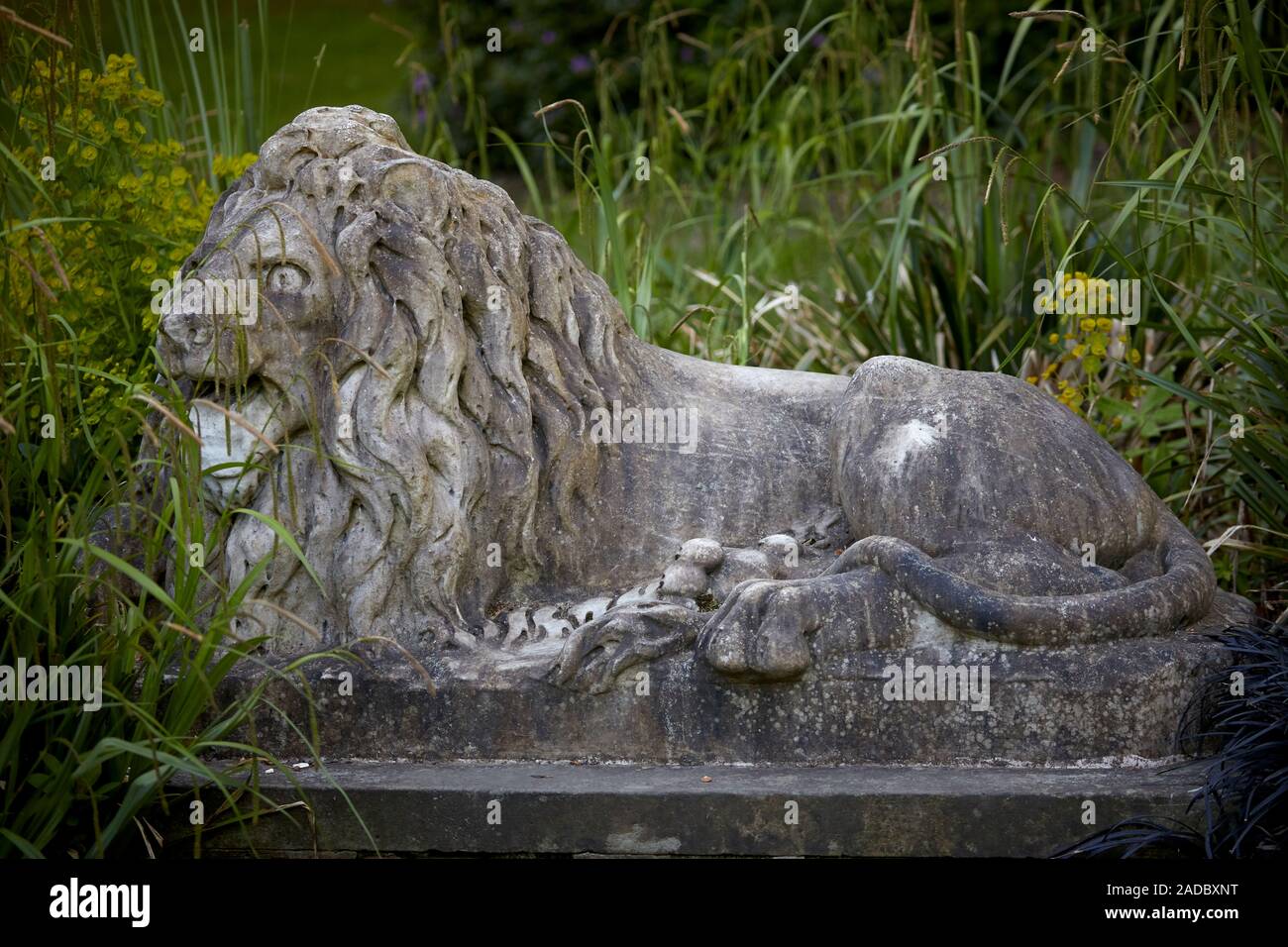 Glossop Markt der Stadt, die High Peak, Derbyshire, England. Howard Park viktorianischen Park in seiner eigenen Schutzgebiet Stockfoto