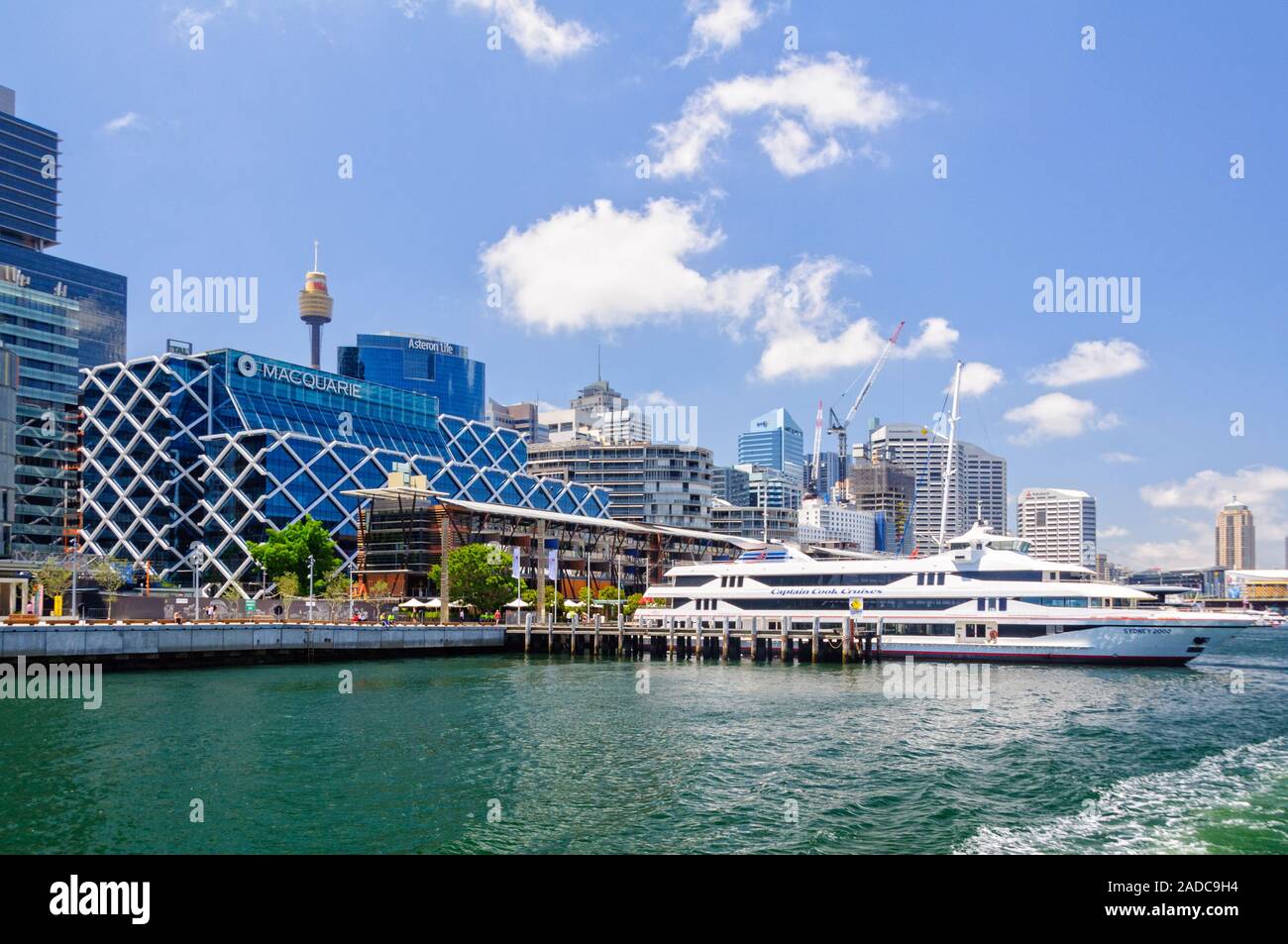 Eine angenehme Art, diese schöne Stadt zu sehen ist mit der Fähre - Sydney, NSW, Australien Stockfoto