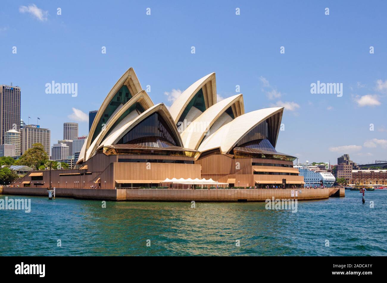 Das berühmte Opernhaus, eines der bekanntesten Wahrzeichen der Stadt - Sydney, NSW, Australien Stockfoto