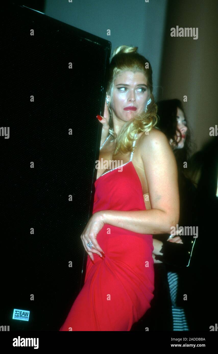 San Diego, Kalifornien, USA, 25. März 1995 Modell/TV-Persönlichkeit Anna Nicole Smith besucht Planet Hollywood San Diego Grand Opening am 25. März in San Diego, Kalifornien, USA 1995. Foto von Barry King/Alamy Stock Foto Stockfoto
