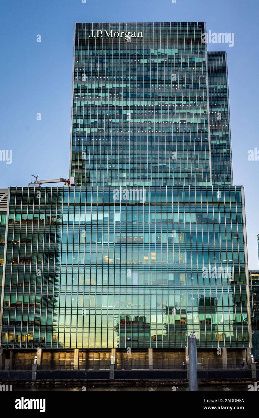 25 Bank Street Canary Wharf. JP Morgan Tower London – europäischer Hauptsitz der Investmentbank JP Morgan Chase. J.P. Morgan EMEA-Hauptsitz. Stockfoto
