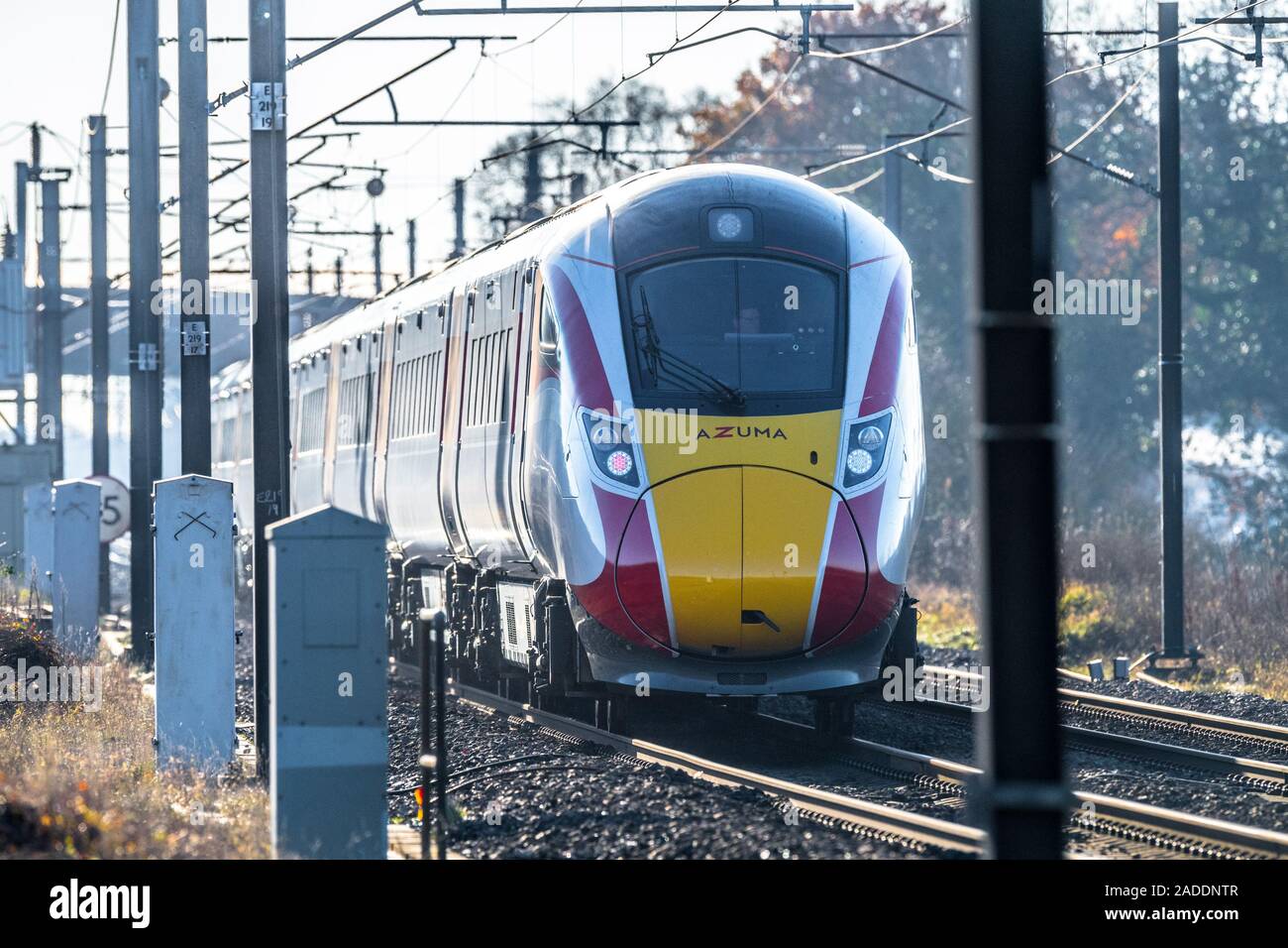 Die neue LNER Azuma elektrische Zug auf der East Coast Mainline, England, UK. Stockfoto