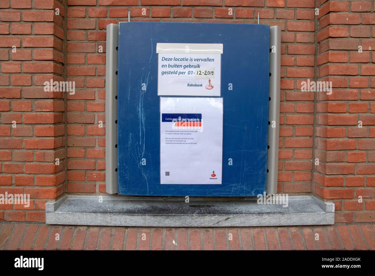Informationen Poster ATM wegen eventuellen Bruch in der Amstelplein Amsterdam Die Niederlande 2019 entfernt Stockfoto