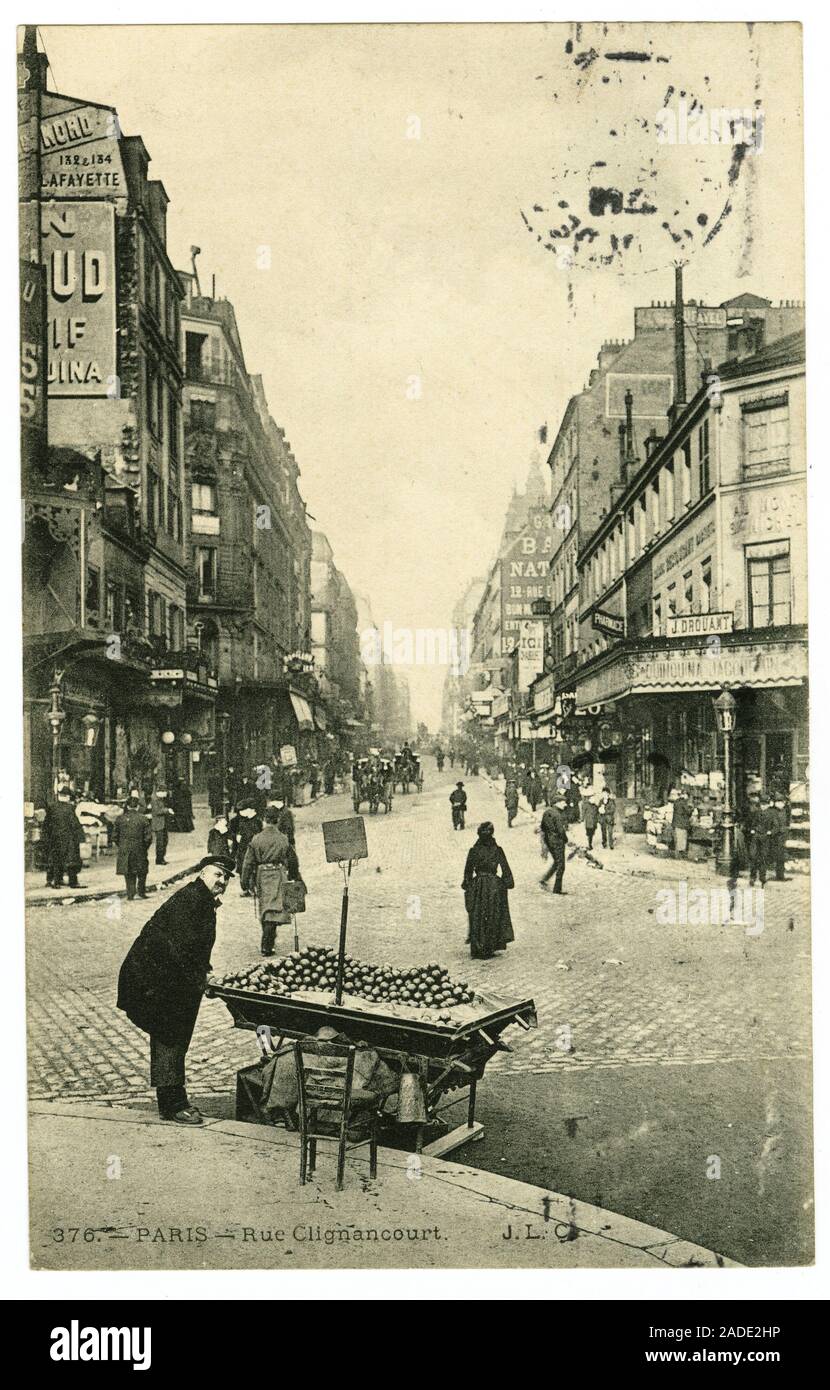Marchand de Früchte, rue de Clignancourt, Paris. Carte postale Debüt XXeme siecle. Stockfoto