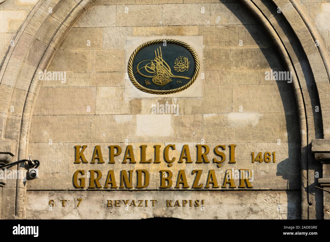 Istanbul, Türkei. November 18, 2019. Grand Bazaar Eingang (Kapalıcarsı), eine der ältesten überdachten Märkte der Welt Stockfoto