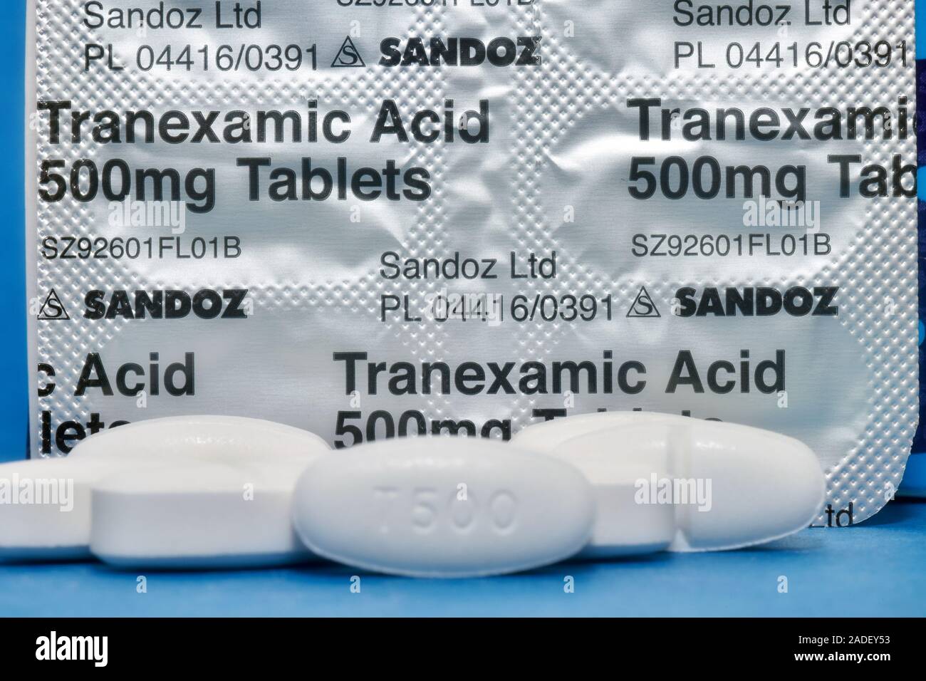 Tranexamsäure Hämophilie Droge. Blisterpackung und Tabletten der  antifibrinolytic Droge Tranexamsäure. Dieses Medikament wird zur Behandlung  verhindern oder excessi Stockfotografie - Alamy