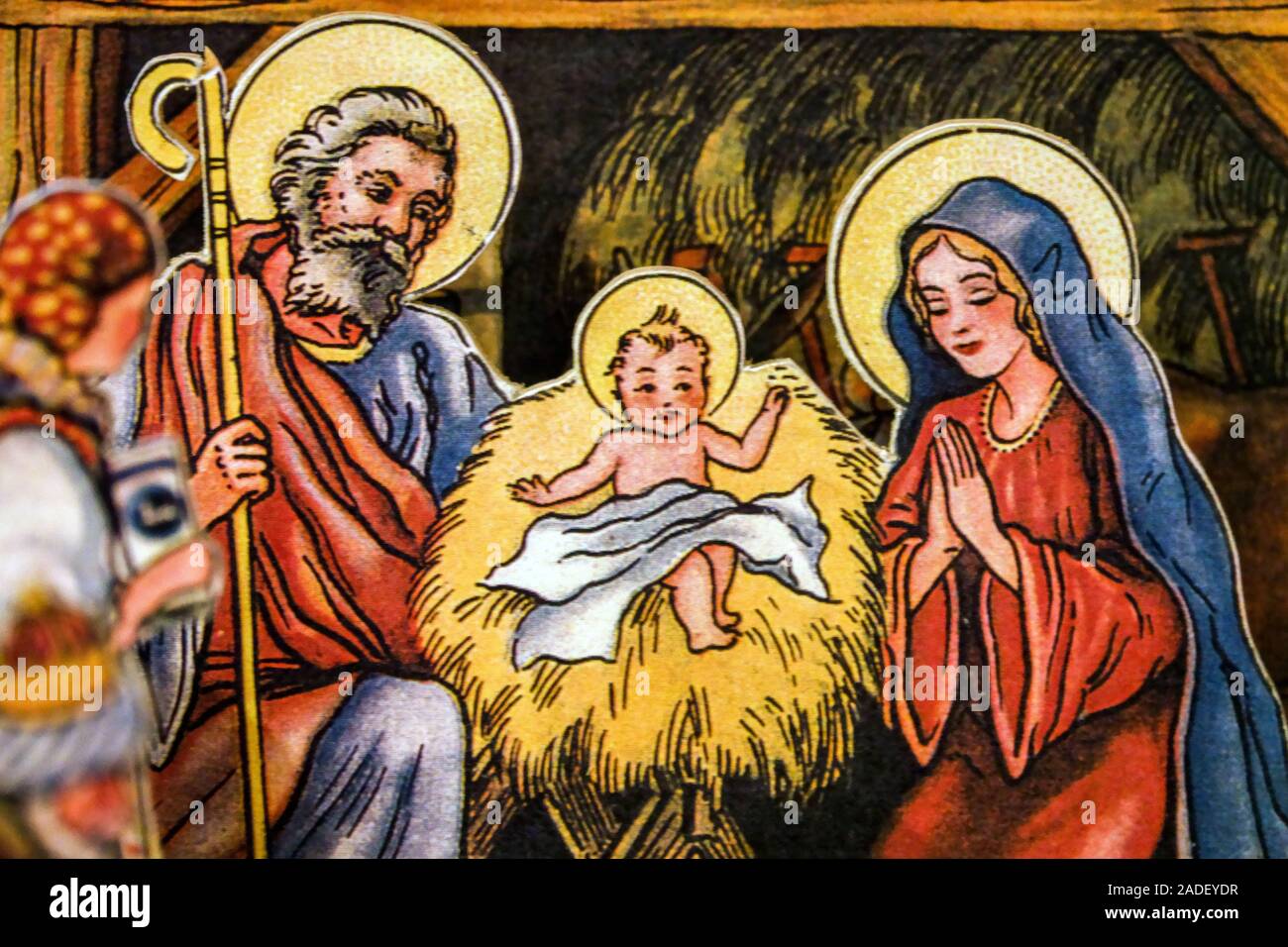 Weihnachtskrippe traditionelle Szenen aus der Geburt von Jesus Krippe.  Altes Papiermodell Stockfotografie - Alamy