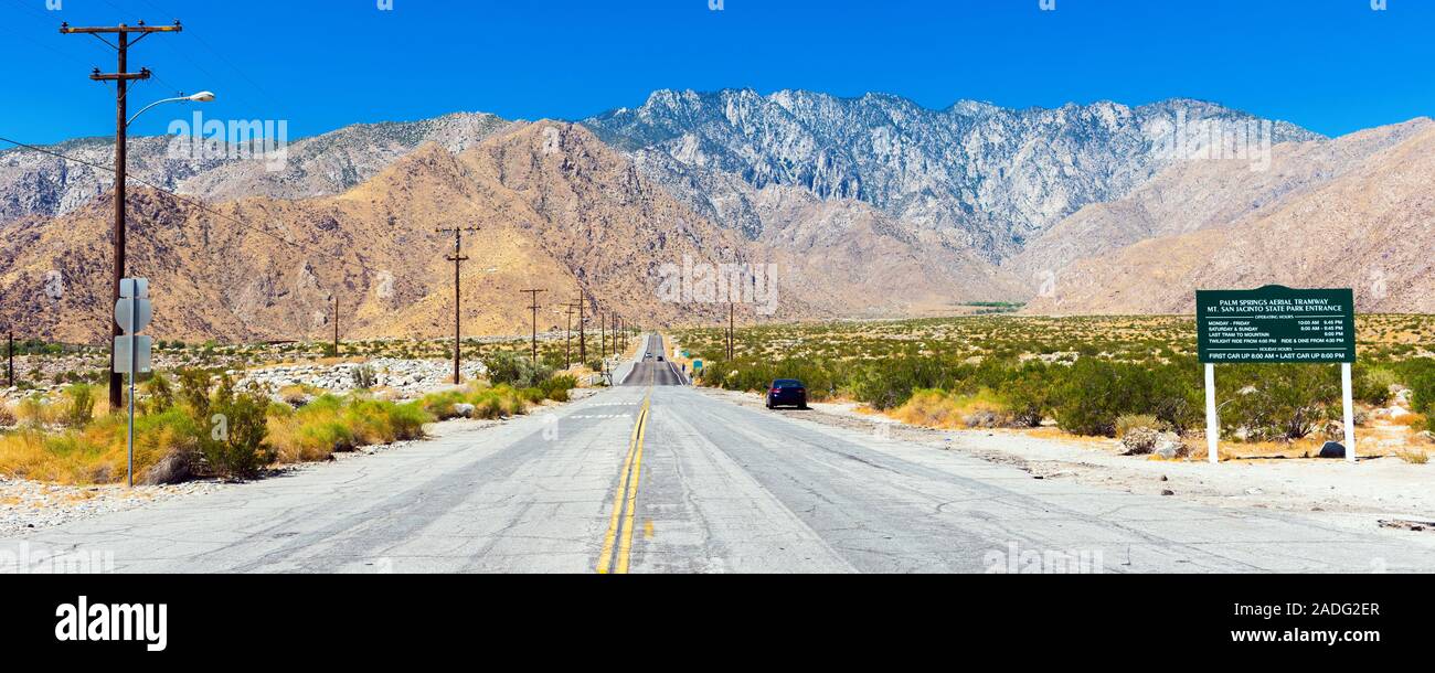 Kalifornien, USA - 11. juli, 2019: Blick auf die Bergwelt. Kopieren Sie Platz für Text Stockfoto