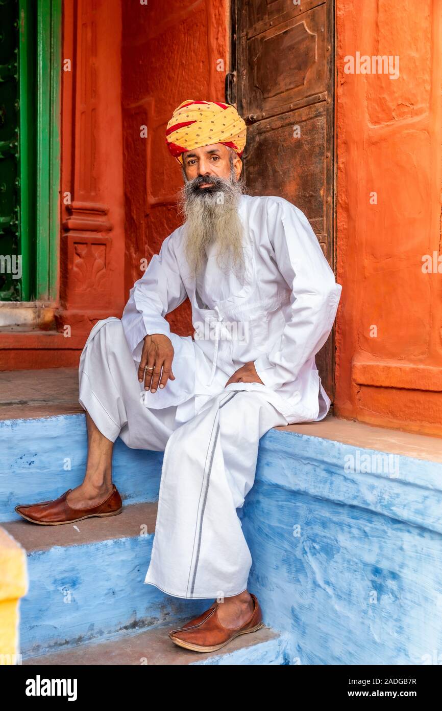 Porträt eines Mannes mit Turban, Jodhpur, Rajasthan, Indien Stockfoto