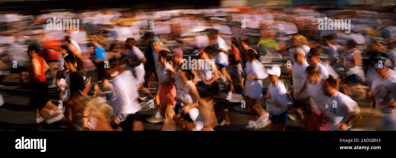 Menge Teilnahme an einem Marathon, die Bay Bridge, San Francisco, San Francisco County, Kalifornien, USA Stockfoto