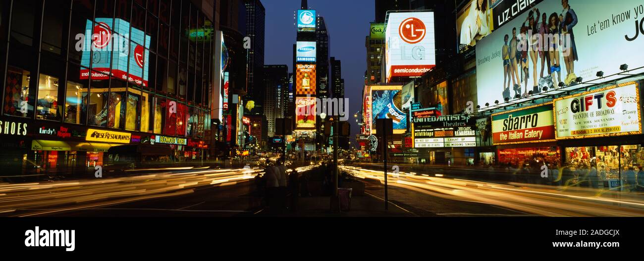 Einkaufszentren in der Stadt, den Times Square, Manhattan, New York City, New York State, USA Stockfoto