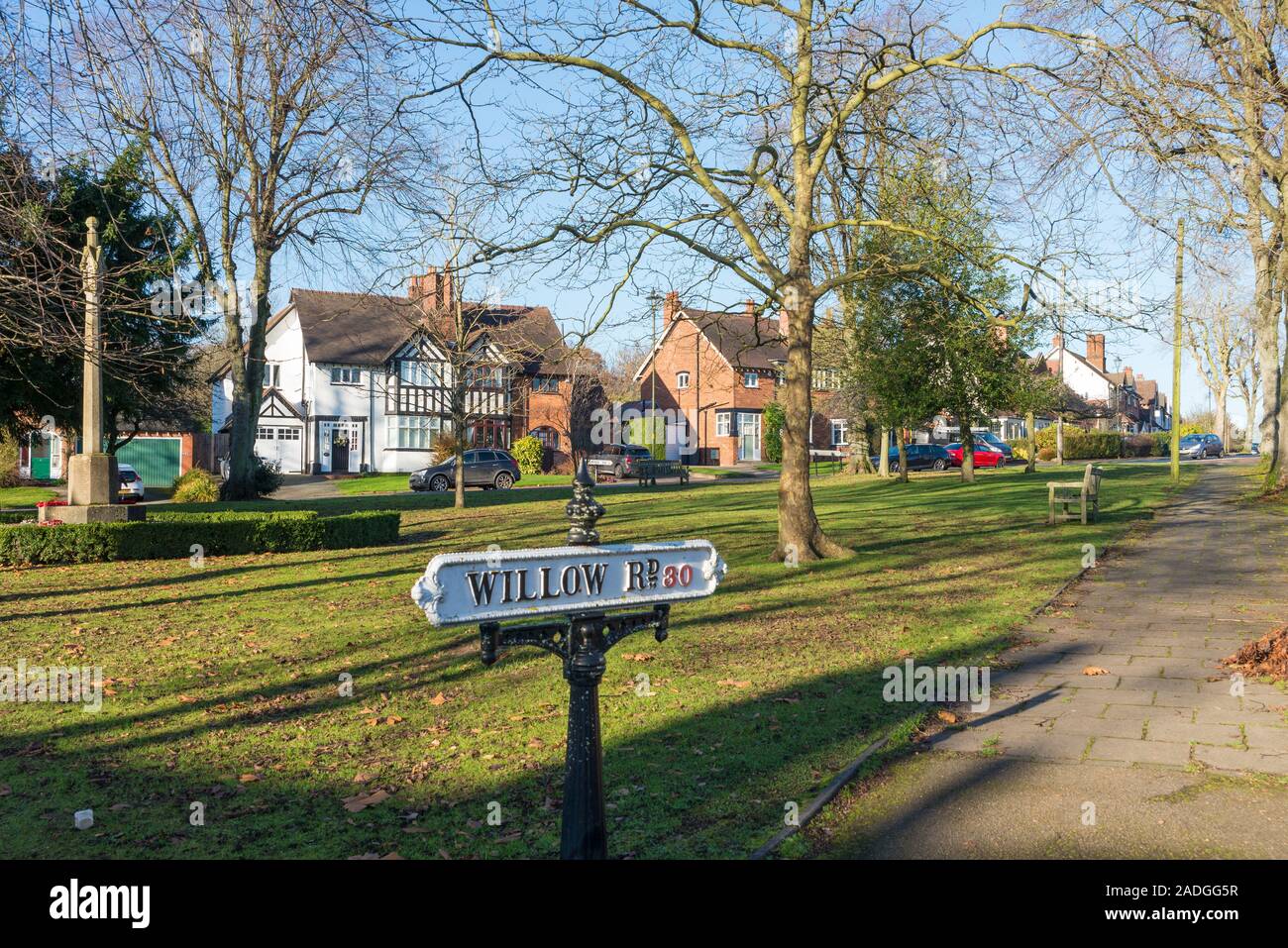 Häuser im Grünen Bournville Village Trust, Birmingham, Großbritannien Stockfoto