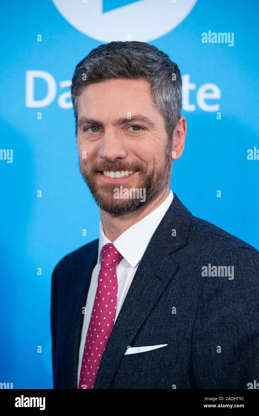 Hamburg, Deutschland. 03 Dez, 2019. Ingo ZAMPERONI, Moderator, Tagesthemen-Moderator, Portraet, Porträt, Porträt, 7/8-Einzelbild, einzigen Motiv, Jahrespressekonferenz der ARD, Programm Presse Konferenz, in Hamburg am 03.12.2019, | Verwendung der weltweiten Kredit: dpa/Alamy leben Nachrichten Stockfoto