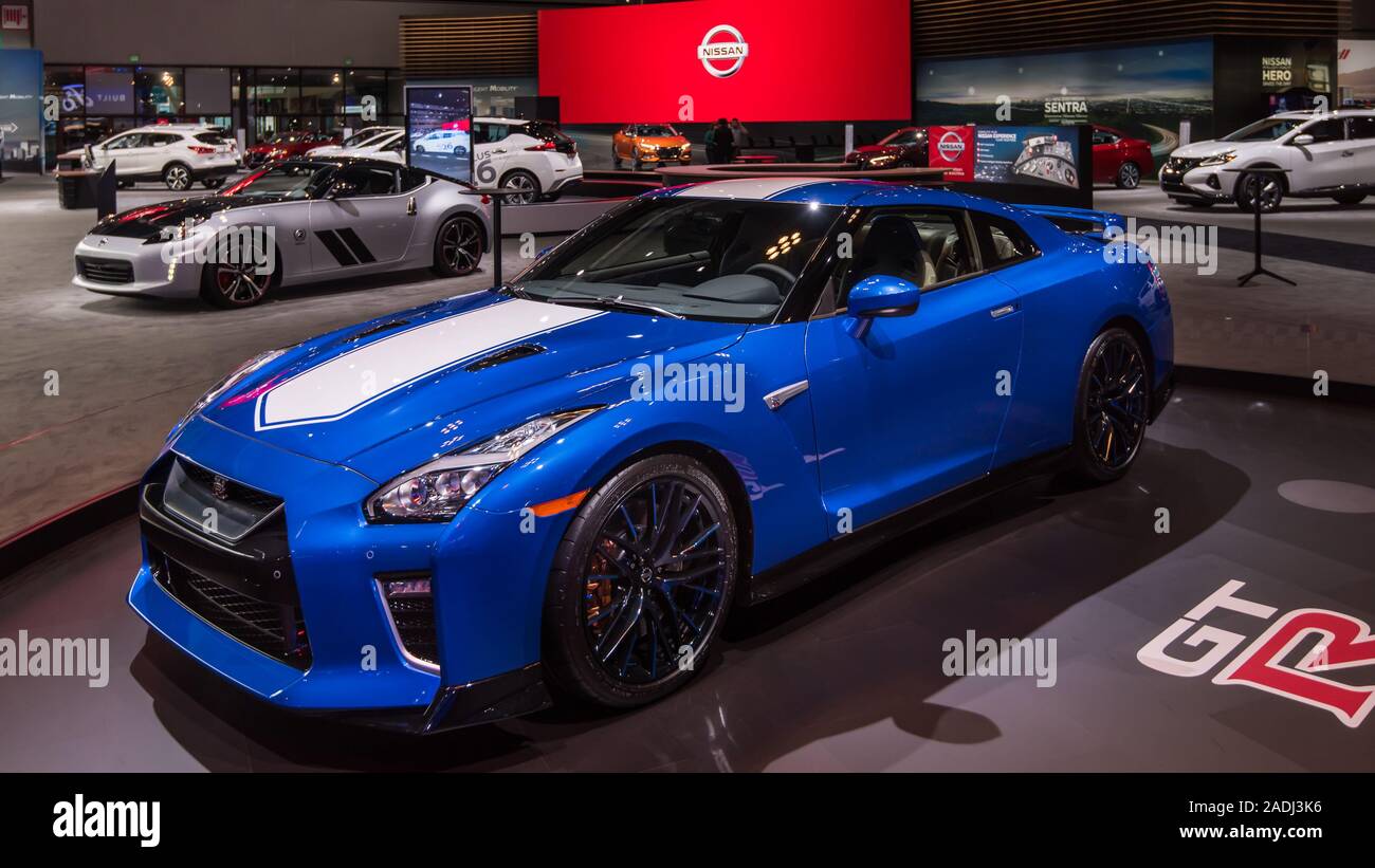 LOS ANGELES, CA/USA - November 21, 2019: ein Nissan GT-R Nismo 50th Anniversary Edition Auto auf der Los Angeles Auto Show. Stockfoto