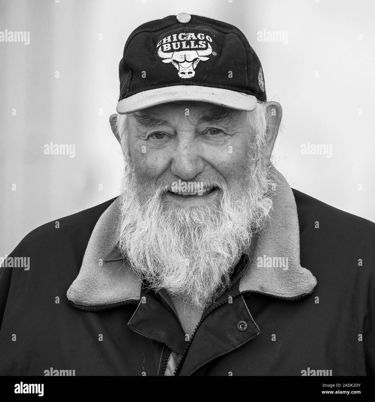 Portrait einer Isländischen älterer Mann mit Bart, Westfjorde, Island Stockfoto