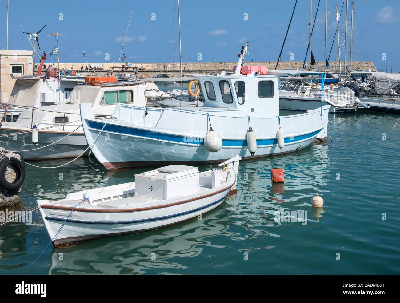 Luftaufnahme über den Wolken. Die Insel Kreta, Griechenland. Wallpaper für Desktop, Meer, Landschaft. Stockfoto