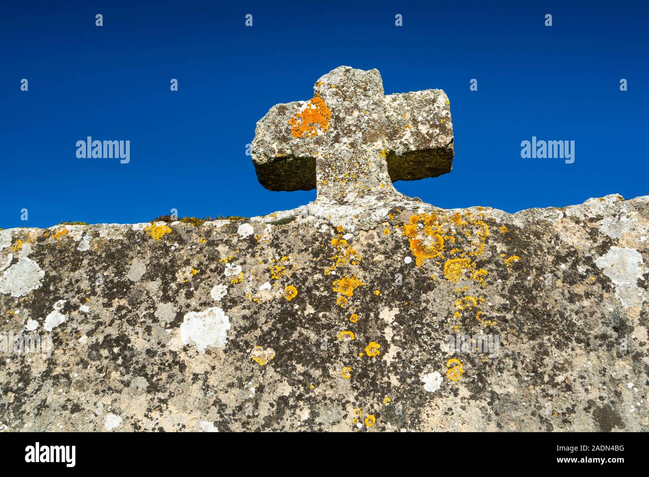 Ermita San Pantaleon, San Pantaleon de Losa, Losa Valley, Las Merindades, Burgos, Castilla y Leon, Spanien, Europa Stockfoto