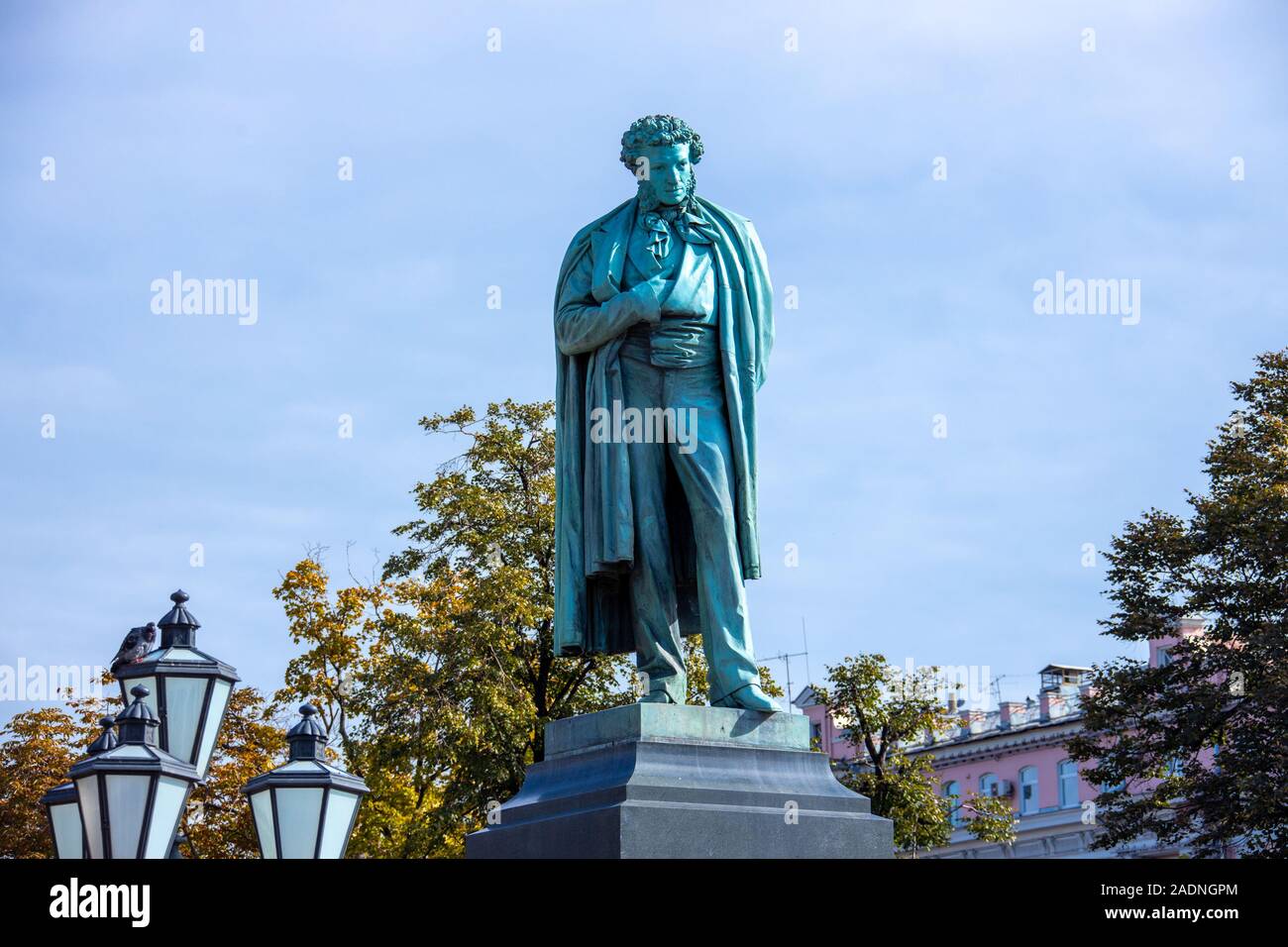 Alexander Puschkin Statue, durch Opekuschin, Puschkin-platz, Moskau, Russland Stockfoto