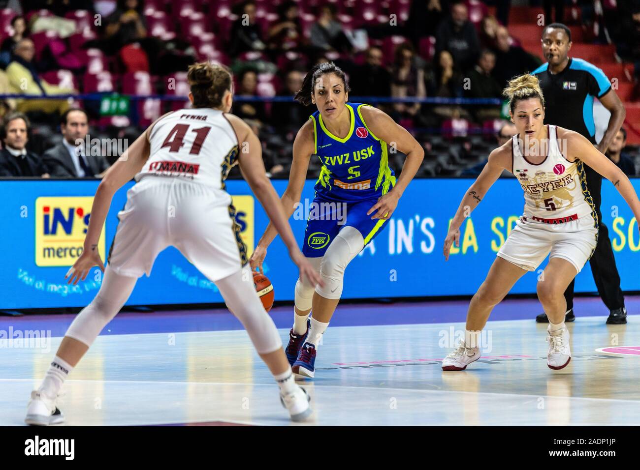 Cristina zvvz ouvina der USK Praha während Reyer Venezia vs ZVVZ USK Praha, Basketball Euroleague Frauen Meisterschaft in Venedig, Italien, 04. Dezember 2019 Stockfoto