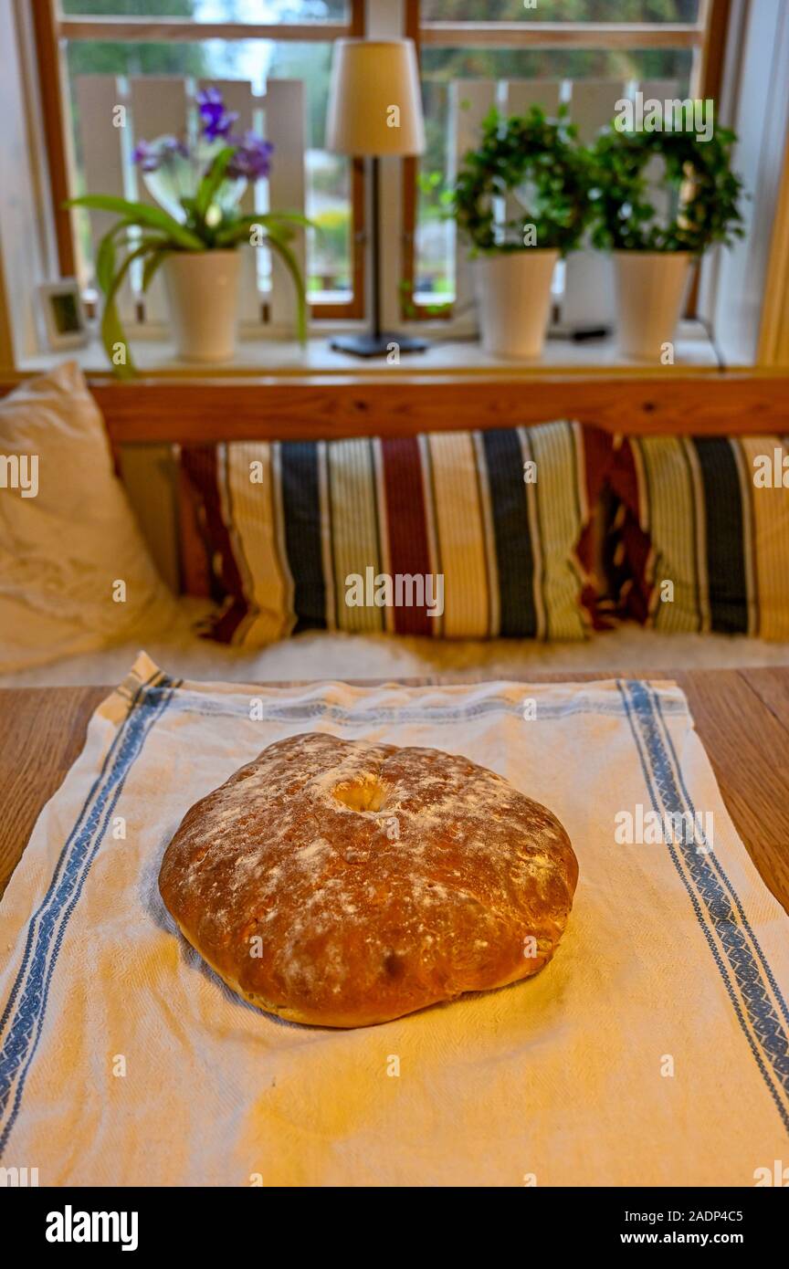 Hausgemachte Sieb Kuchen Brot in einer Küche Stockfotografie