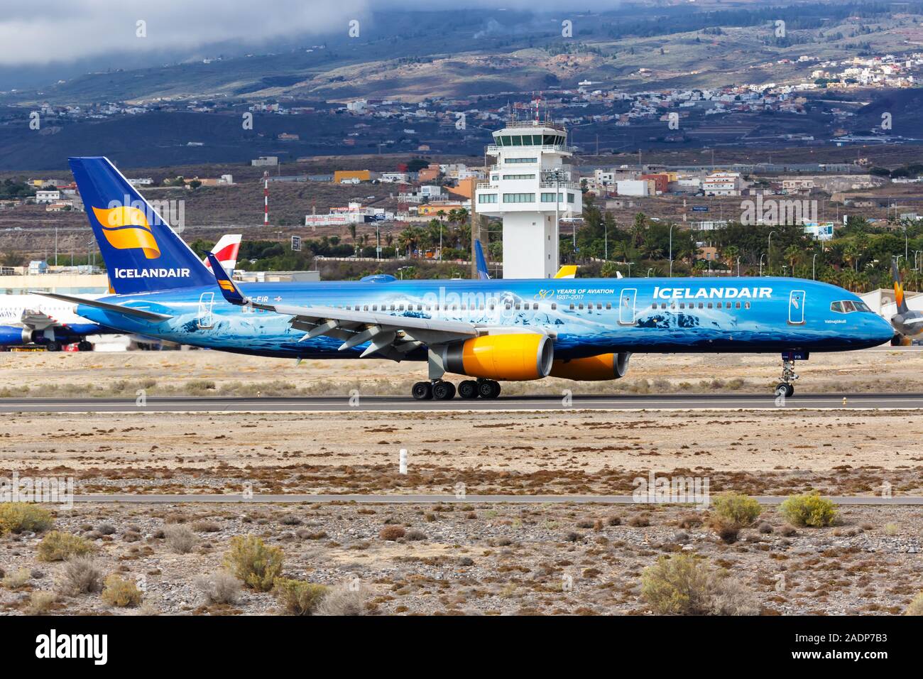 Teneriffa, Spanien - 23. November 2019: Icelandair Boeing757-200 Flugzeug am Flughafen Teneriffa Süd (TFS) in Spanien. Stockfoto