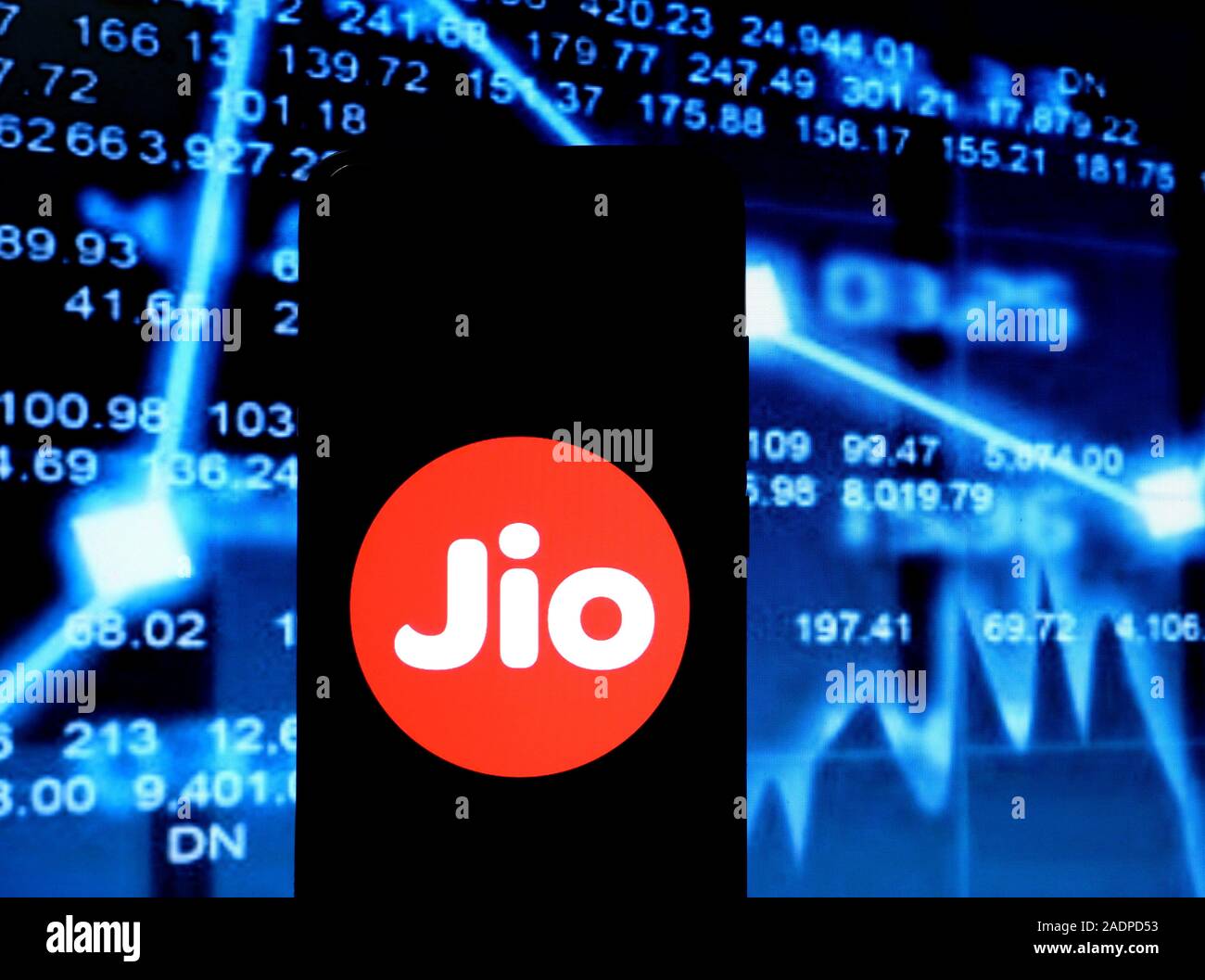 Dezember 4, 2019, Indien: In diesem Foto Illustration populär Telecom Company Reliance, jio Logo auf einem Smartphone gesehen angezeigt. (Bild: © Avishek Das/SOPA Bilder über ZUMA Draht) Stockfoto