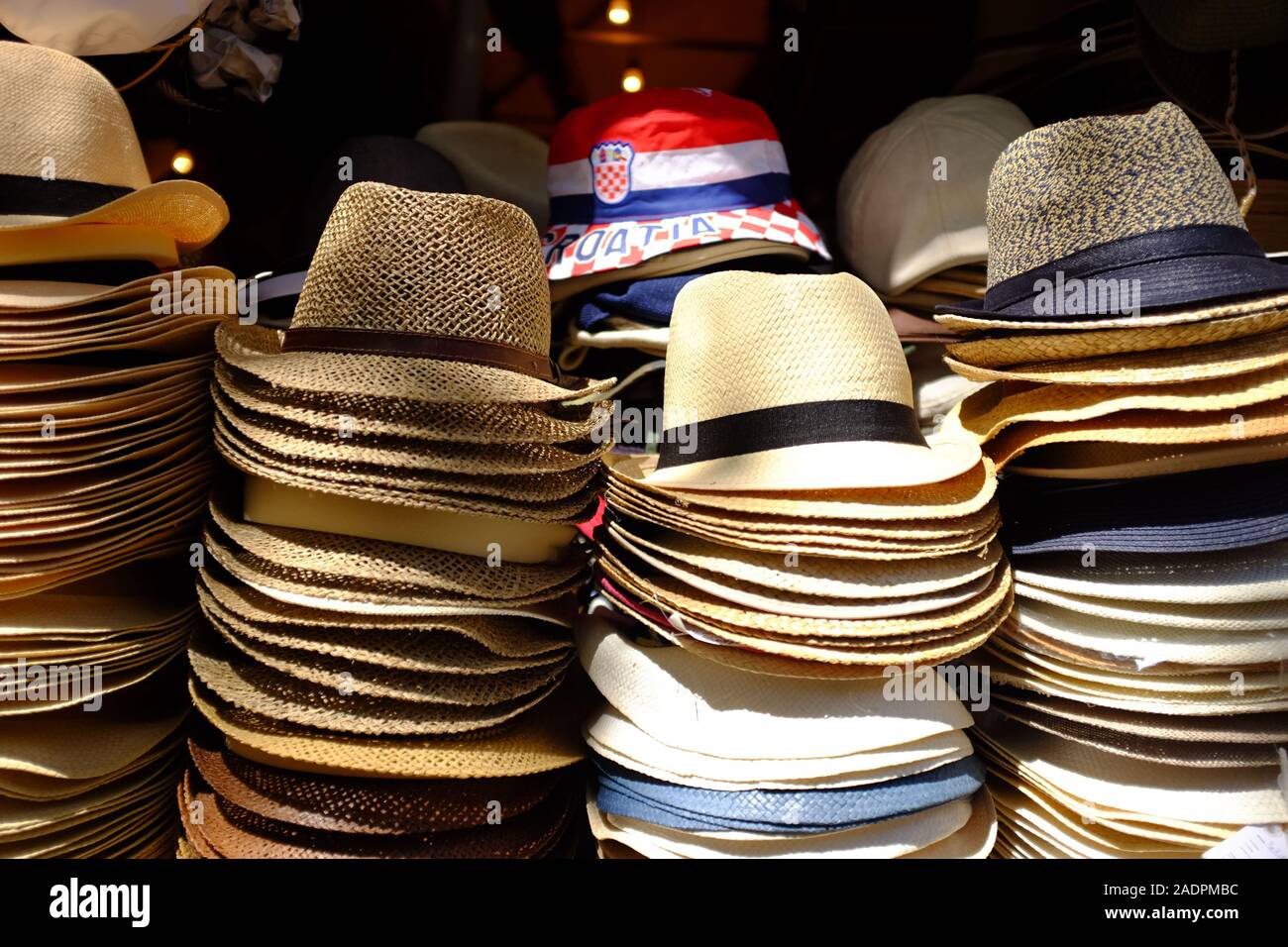 Hüte im mittelmeerraum, griechenland. Stockfoto