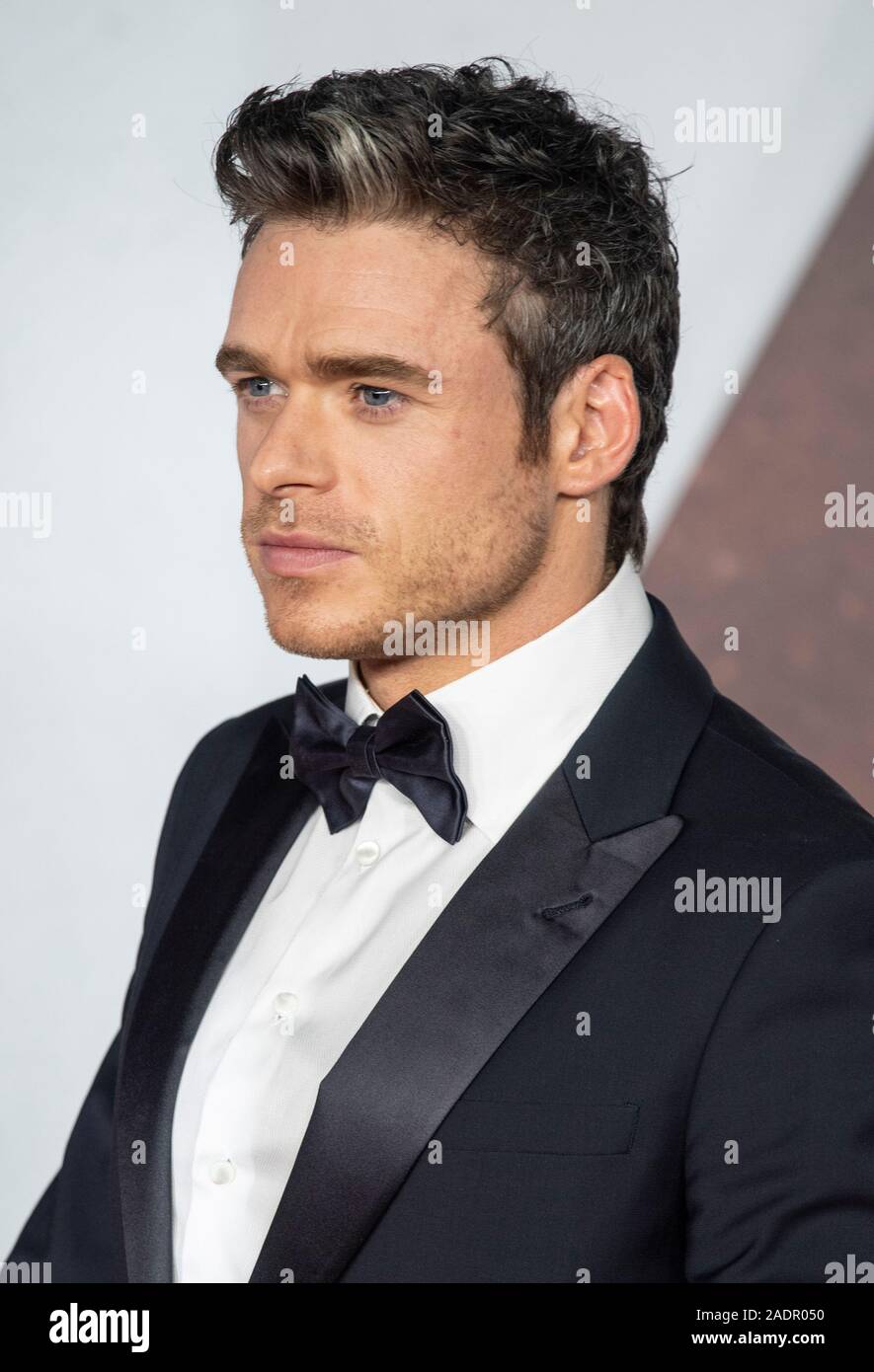 London, Großbritannien. 04 Dez, 2019. LONDON, ENGLAND - Dezember 04: Richard Madden besucht die Weltpremiere und Royal Performance von '1917' im Odeon Luxe Leicester Square am 4. Dezember 2019 in London, England. Credit: Gary Mitchell, GMP-Media/Alamy leben Nachrichten Stockfoto