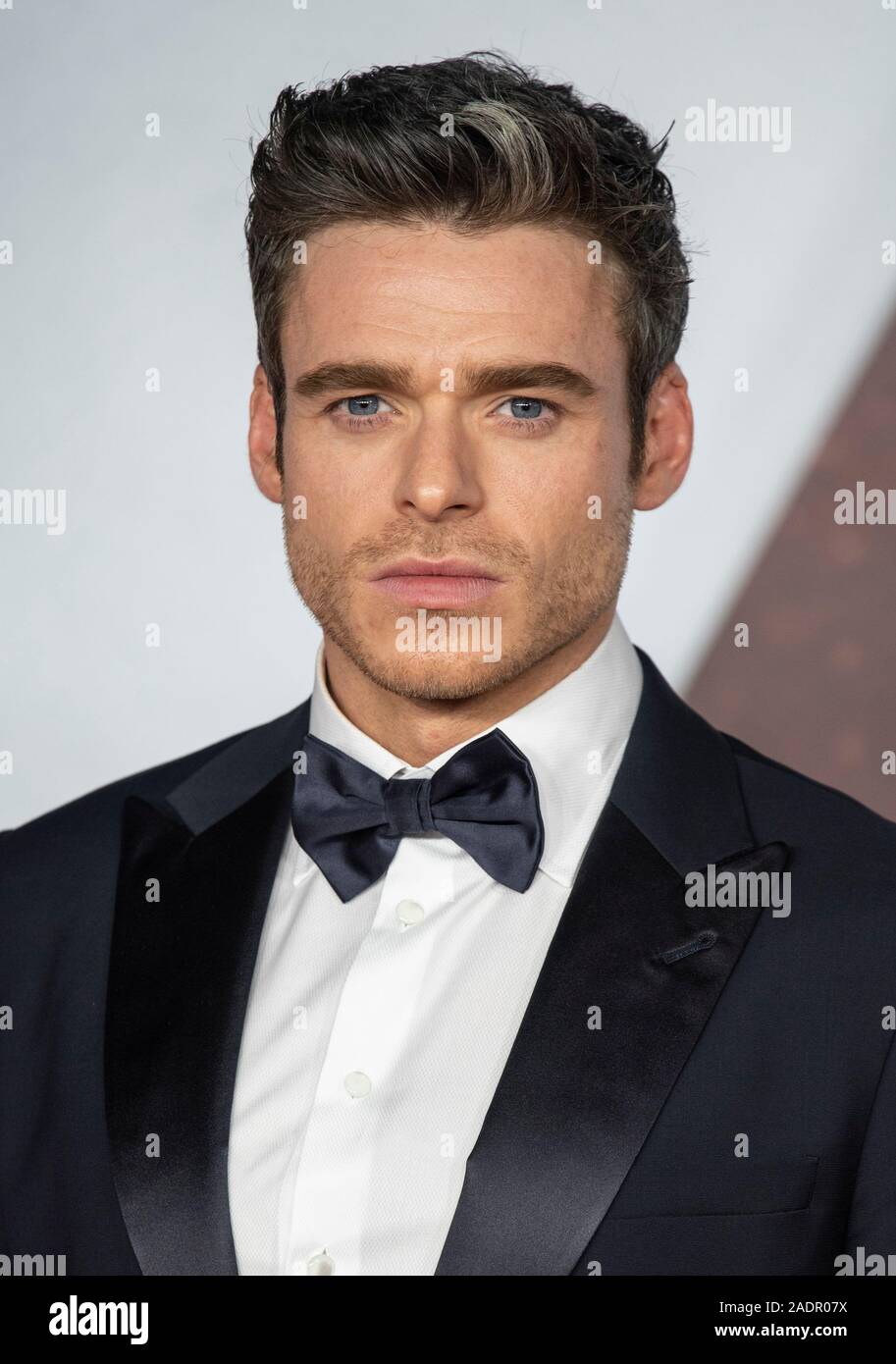 London, Großbritannien. 04 Dez, 2019. LONDON, ENGLAND - Dezember 04: Richard Madden besucht die Weltpremiere und Royal Performance von '1917' im Odeon Luxe Leicester Square am 4. Dezember 2019 in London, England. Credit: Gary Mitchell, GMP-Media/Alamy leben Nachrichten Stockfoto