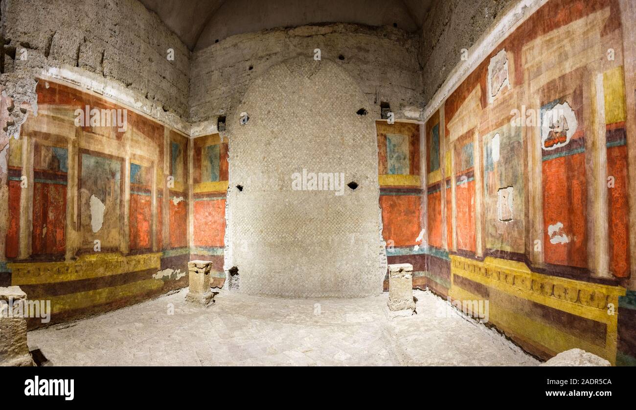 Panoramabild der römischen Fresken, Wandmalerei eines Raumes im Haus des Augustus, Domus Augusti, Palatin, Forum Romanum, Rom, Italien Stockfoto