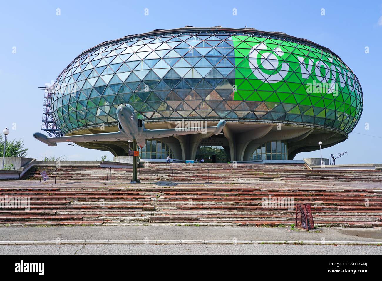 Belgrad, SERBIEN-19 Jun 2019 - Blick auf das Wahrzeichen Aeronautical Museum Belgrad (Ehemaligen jugoslawischen Luftfahrttechnischen Museum) Neben der Belgrader Ni entfernt Stockfoto