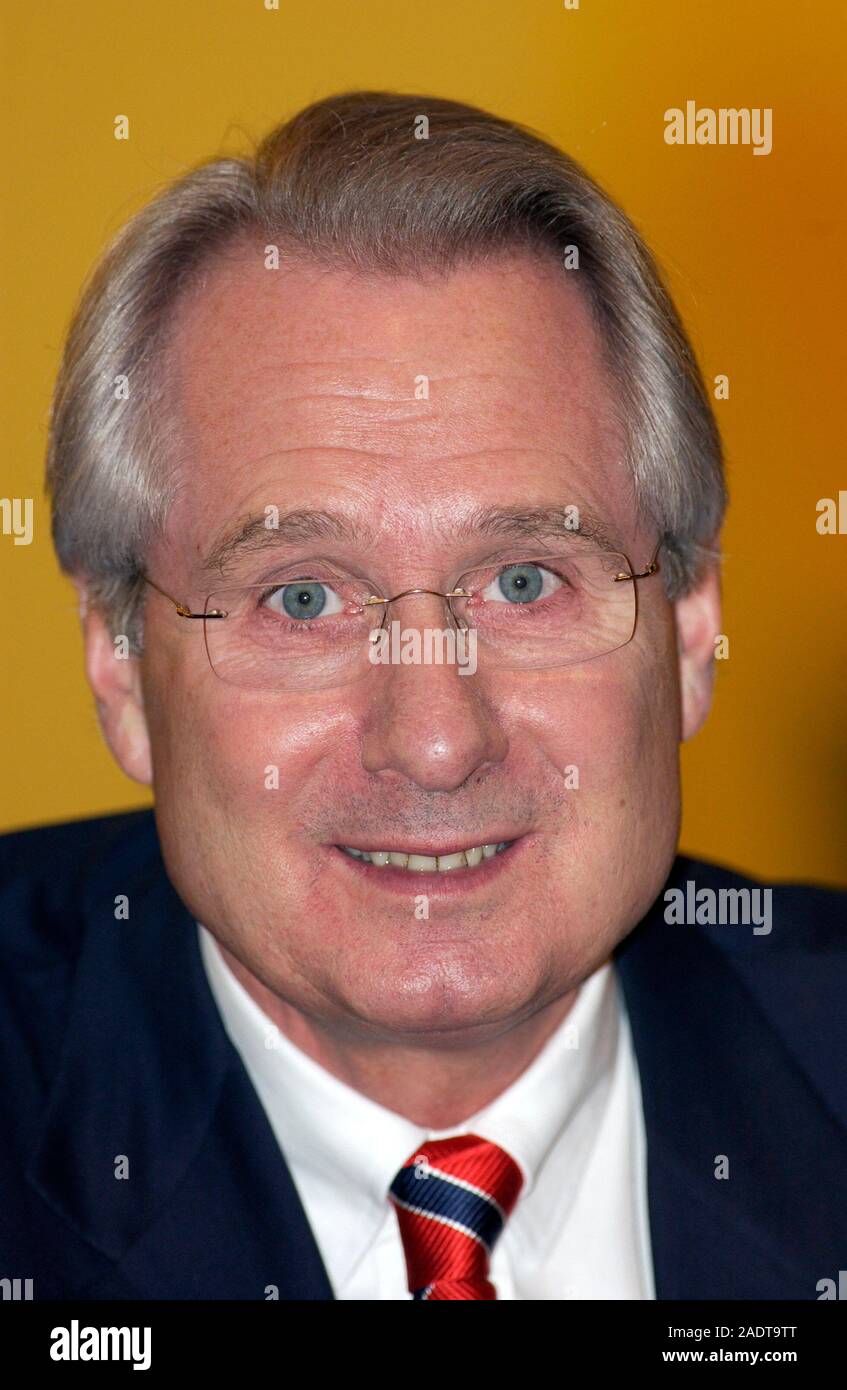 Köln Deutschland 06.Mai 2004, Business: Aktionäre der Deutsche Post AG; CEO Dr. Klaus Zumwinkel, Stockfoto