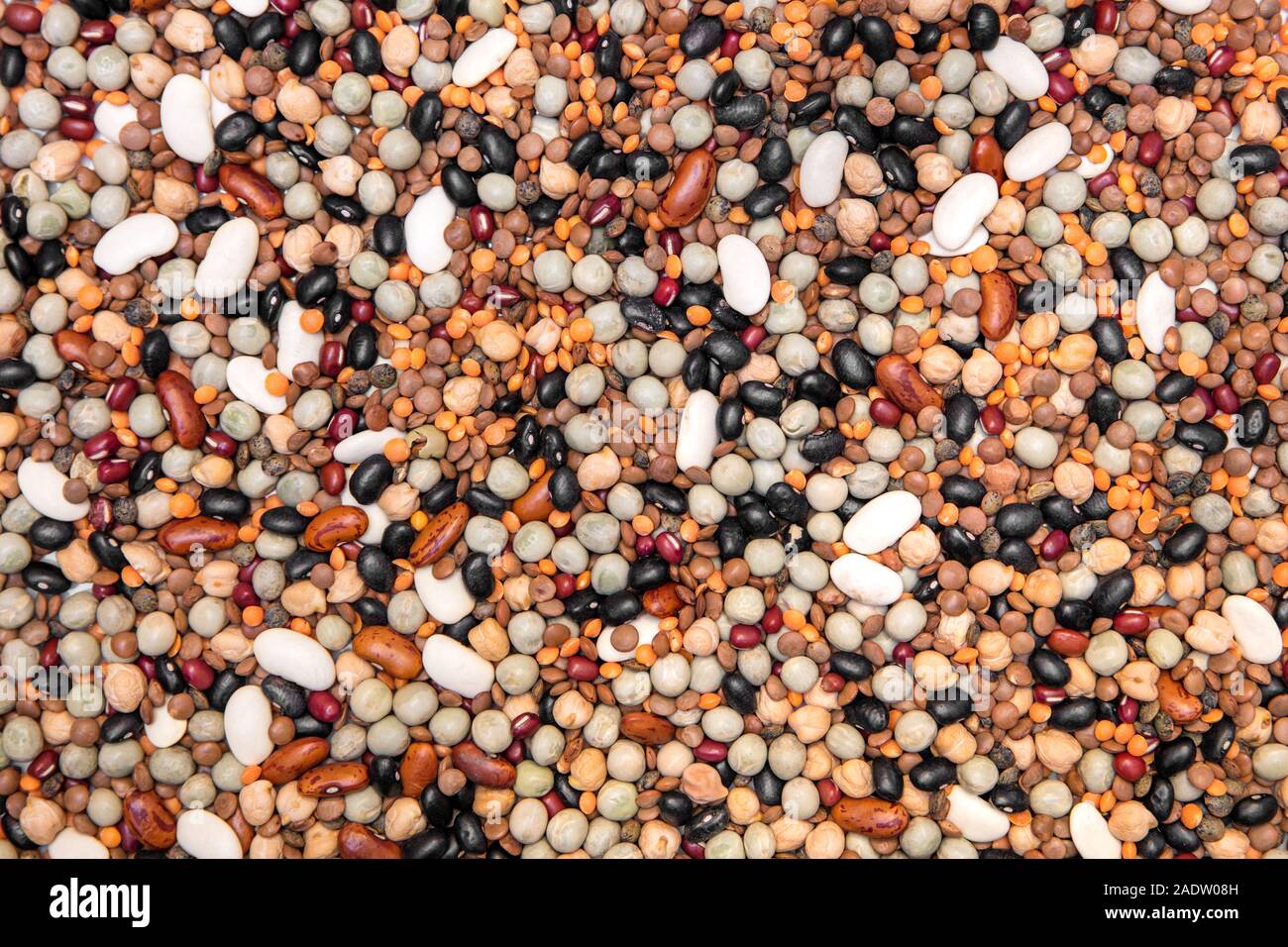 Rohe Hülsenfrüchte Hintergrund, verschiedenen Linsen, Bohnen und Erbsen, Konzept gesunde Ernährung Stockfoto