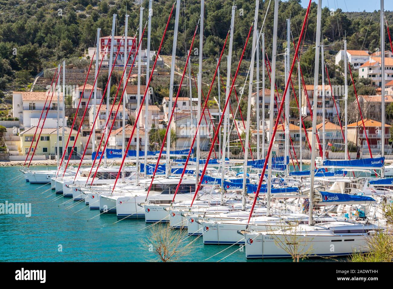 Sun Sail Yachtcharter monohull Segelyachten günstig in einer Marina, Kroatien Stockfoto