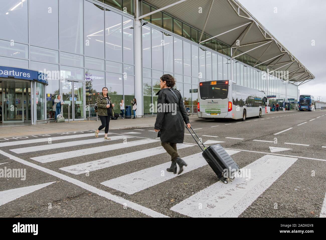 Bristol Flughafen, Terminal, Gebäude bei Lulsgate unten in North Somerset, Vereinigtes Königreich. Stockfoto