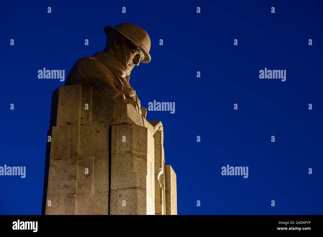 Die kanadische Memorial in Vancouver Ecke vor der Morgendämmerung, St Julien, Ypernbogens, Belgien Stockfoto