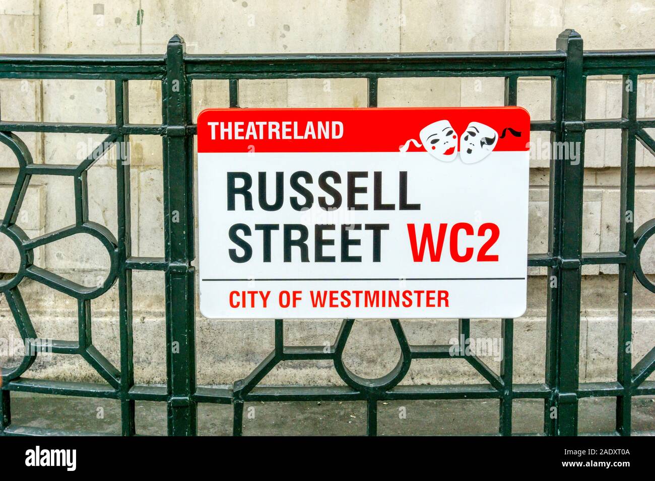 Straßenschild für Russell Street in Londons Theatreland. Stockfoto