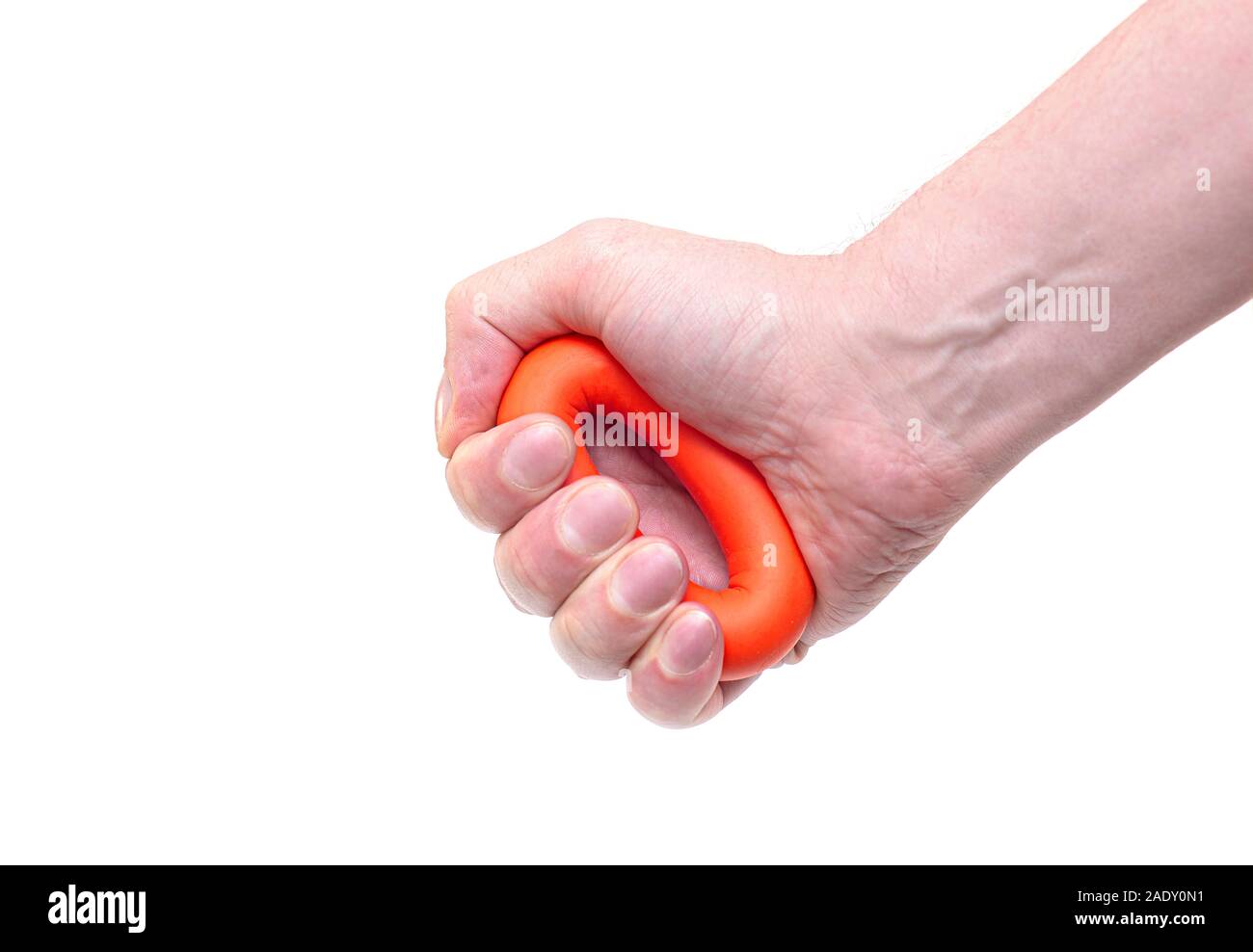 Hand mit Gummi Expander, Man Komprimieren von Hand ring Expander isoliert auf weißem Hintergrund Stockfoto