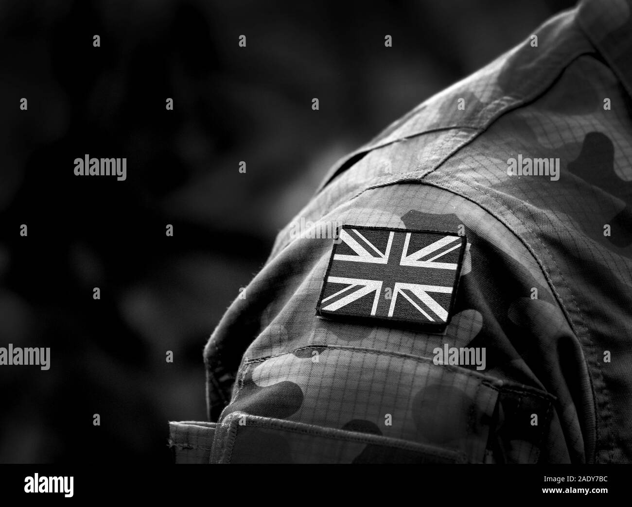 Flagge des Vereinigten Königreichs auf der Uniform. Britischen Armee. Britische Streitkräfte, Soldaten. Collage. Stockfoto