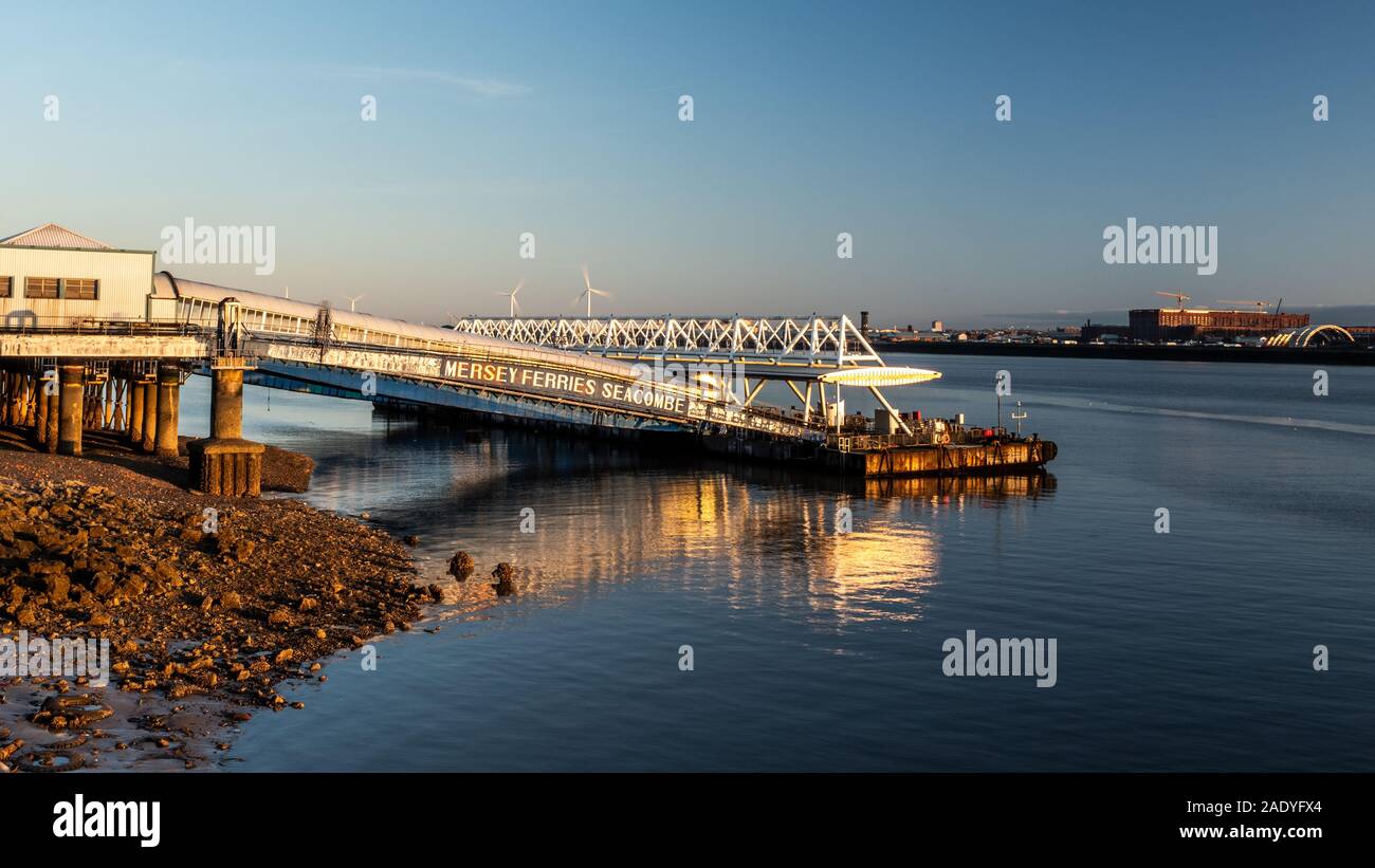 Fährhafen Seacombe Stockfoto