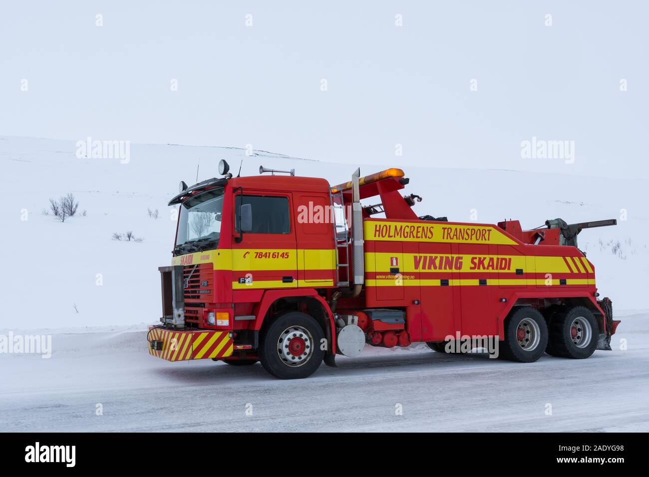 Viking Fahrzeug Rettungsdienst auf Europas Weg in der Finnmark Norwegen geparkt Stockfoto