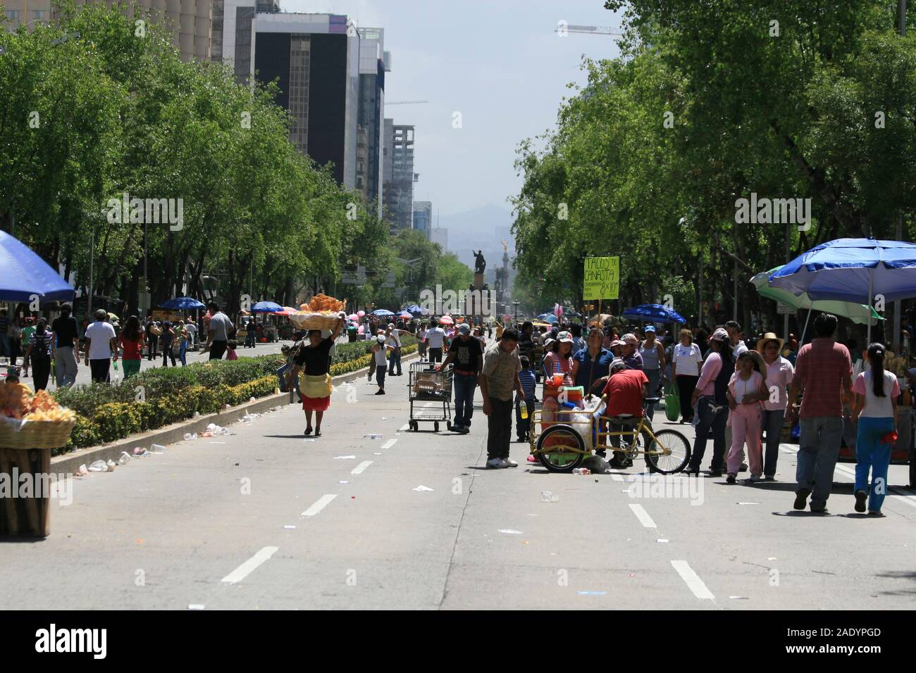 Mexico City Reforma Street Festival Bild Stockfoto