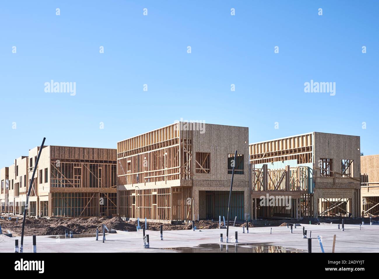 Neue Wohnungen Baustelle. Fachwerkhäuser. Schnittholz. Gebäude. Phoenix Arizona USA Stockfoto