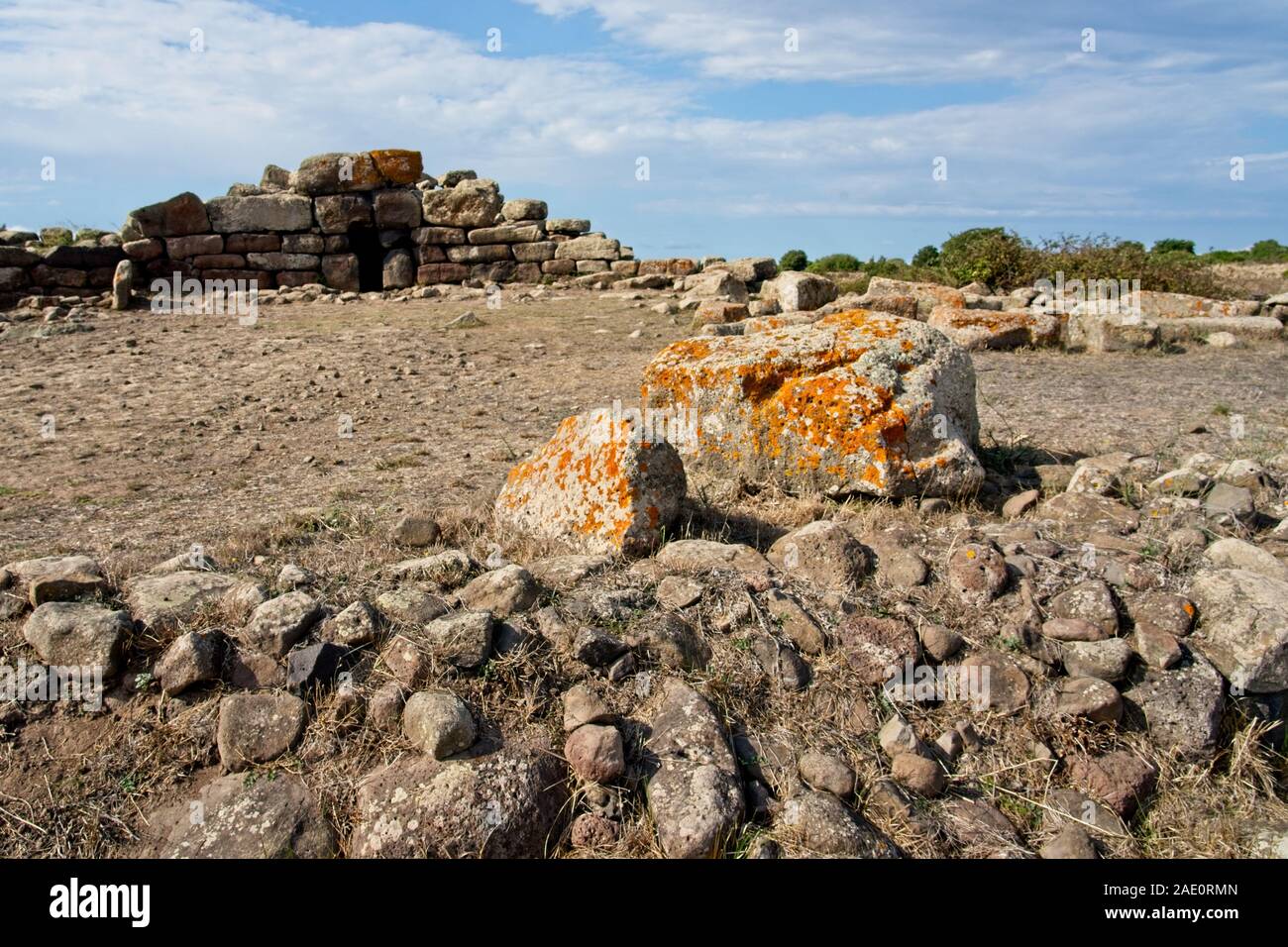 Italien, Sardinien - 2019-10-02 Tomba dei Giganti Stockfoto