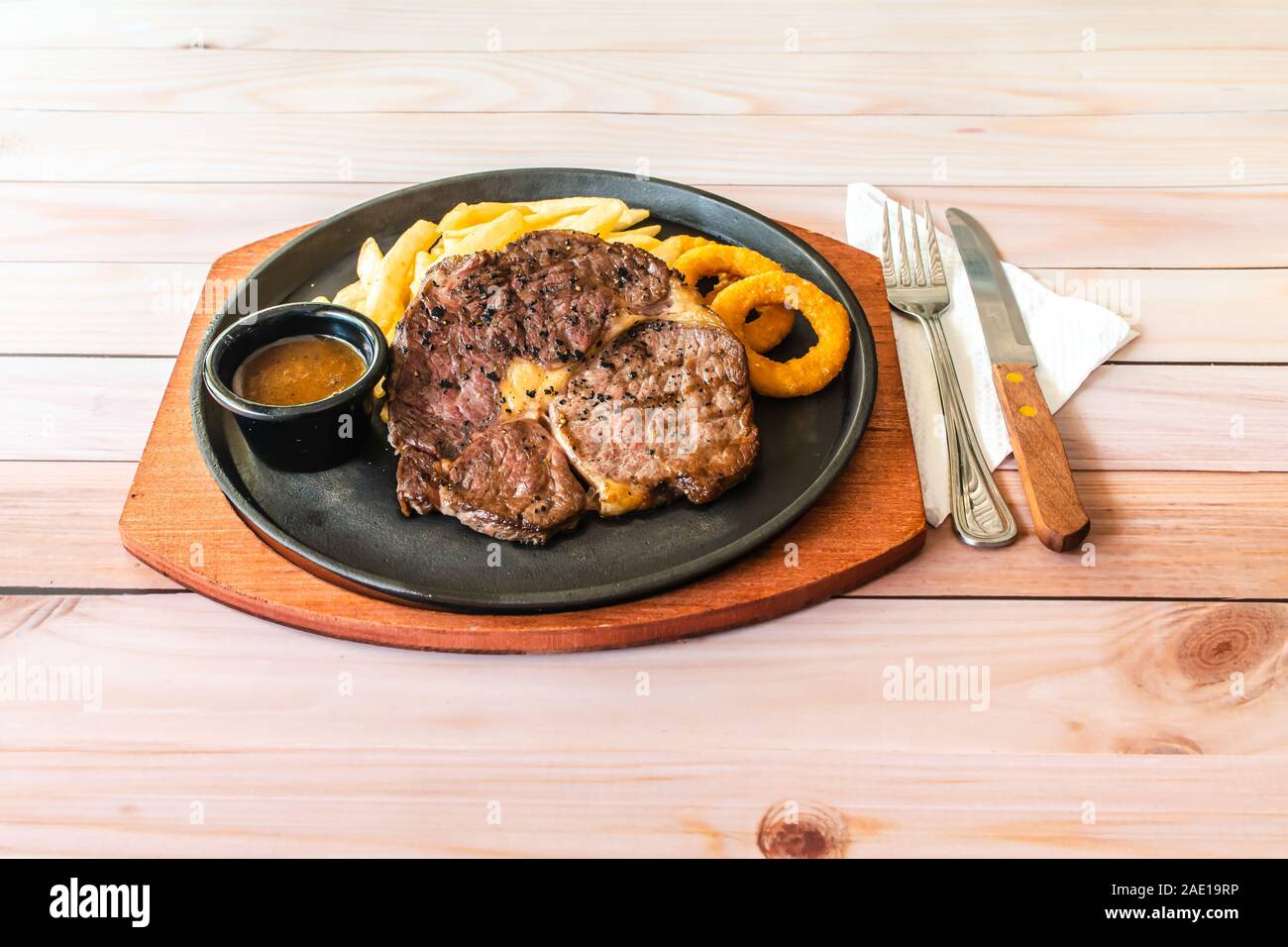 Nz ribeye steak Fotos und Bildmaterial in hoher Auflösung Alamy