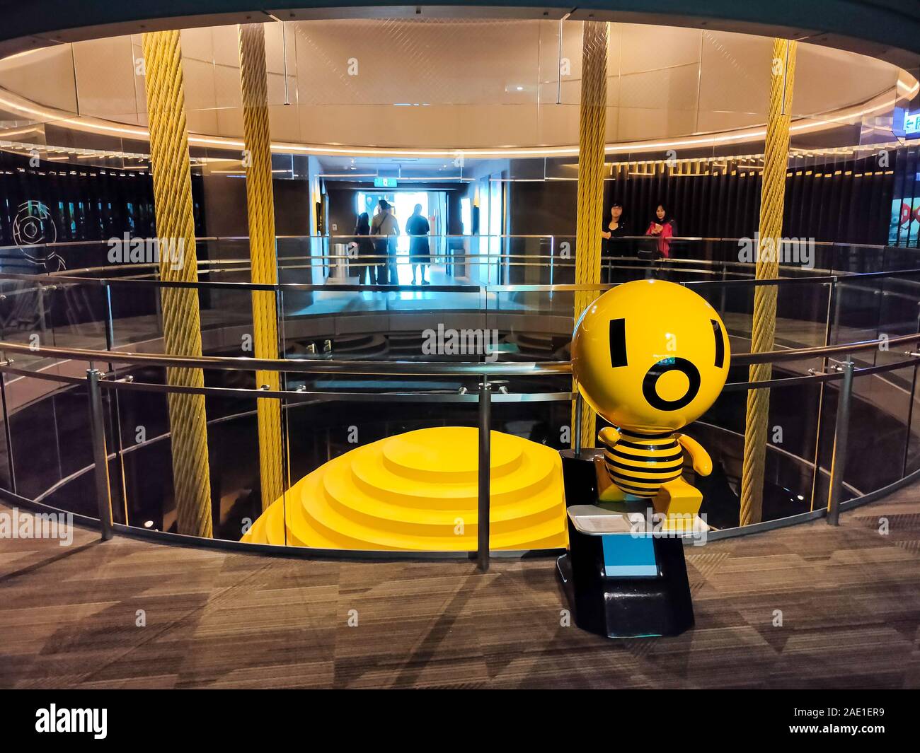 Wolkenkratzer Taipeh 101 Gebäude auf 89 F Indoor observatory Deck bietet einen unverbauten Blick auf die Stadt in alle Richtungen. Ein Wahrzeichen supertall skyscrape Stockfoto