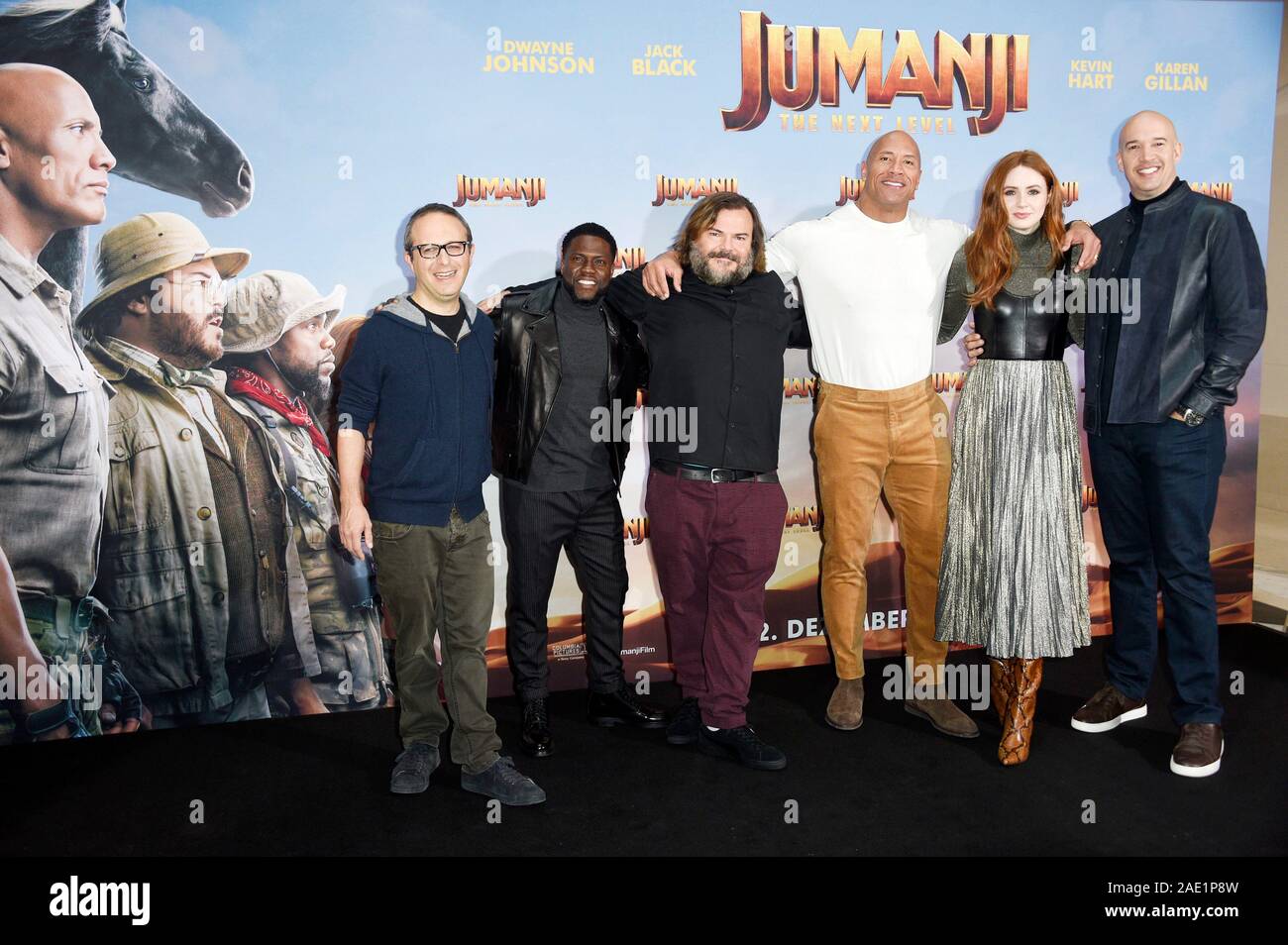 Jake Kasdan, Kevin Hart, Jack Black, Dwayne Johnson, Karen Gillan und Hiram Garcia am Fotoshooting für den Film "Jumanji: Die nächste Ebene" im Hotel Adlon Kempinski. Berlin, 04.12.2019 | Verwendung weltweit Stockfoto