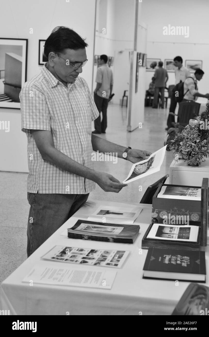Mumbai, Maharashtra, Indien, 2015, Kunstgalerie, Fotoausstellung, Fotoausstellung, Jehangir Kunstgalerie, Jagdish Agarwal Stockfoto