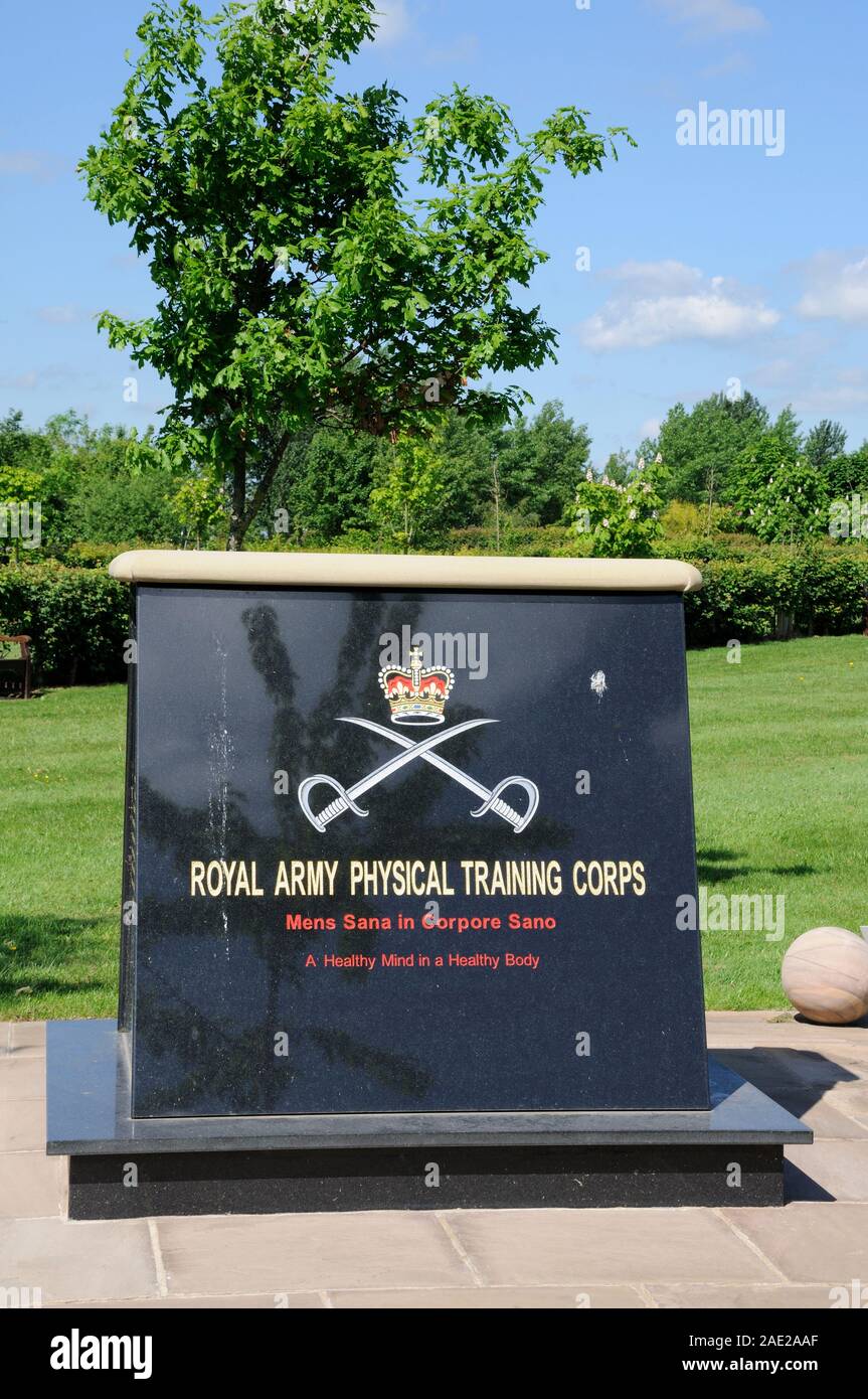 Die königliche Armee körperliches Training Corps Memorial, National Memorial Arboretum, Alrewas, Staffordshire, Großbritannien. Stockfoto